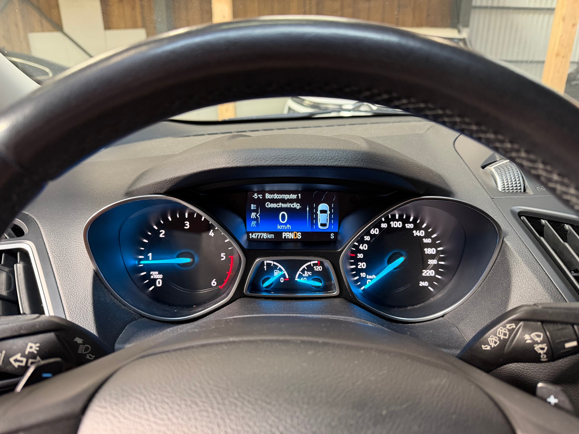 FORD Kuga 2.0 TDCi Titanium 4WD PowerShift-image-10