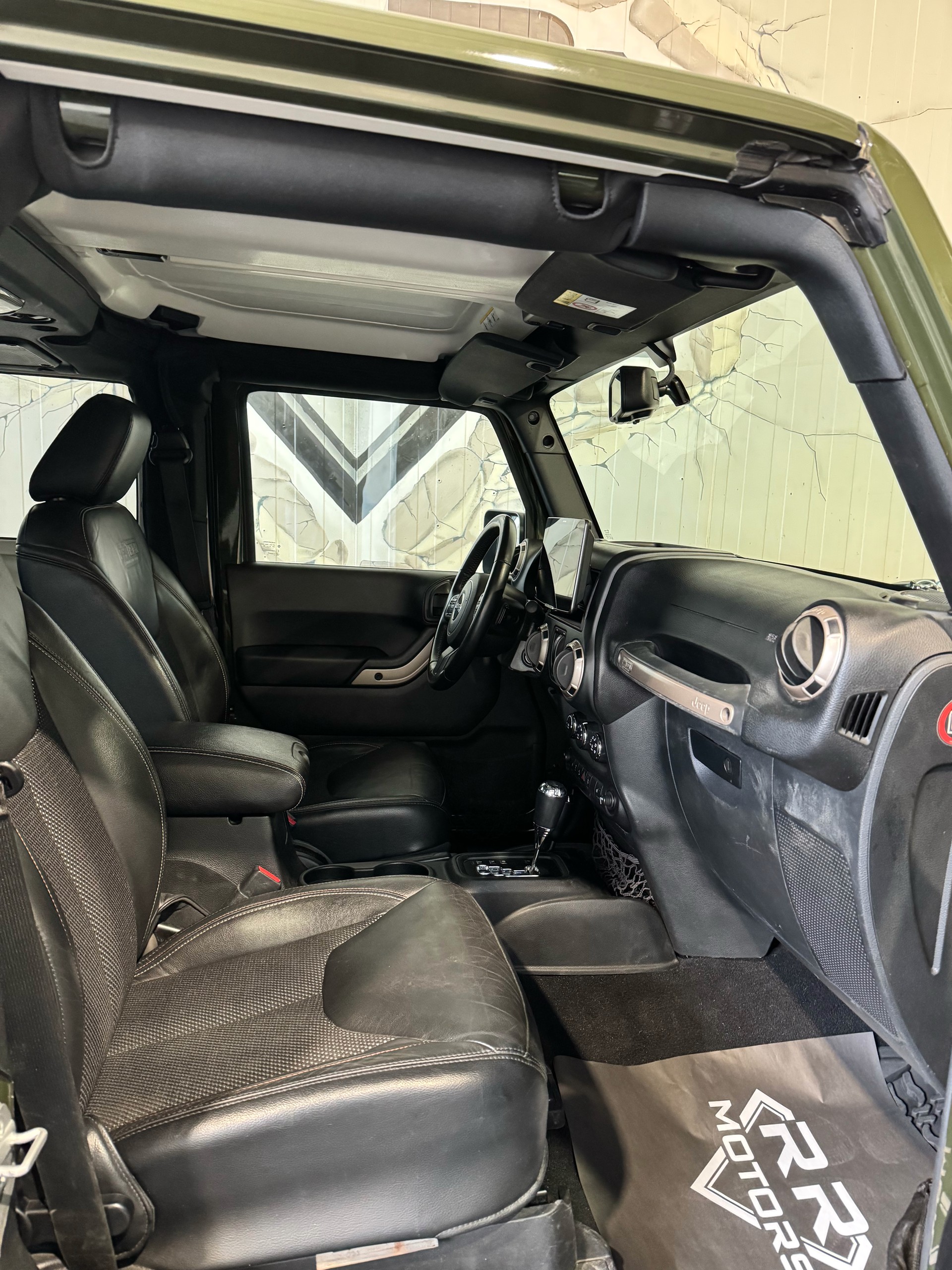 JEEP Wrangler 2.8 CRD 75th Anniversary Automatic-image-7