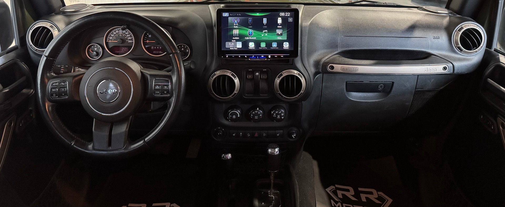 JEEP Wrangler 2.8 CRD 75th Anniversary Automatic-image-9