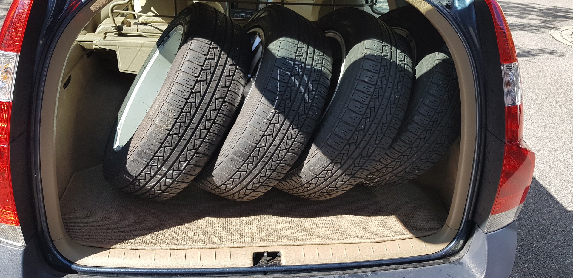 VOLVO XC70 2.5T AWD CROSS COUNTRY-image-12