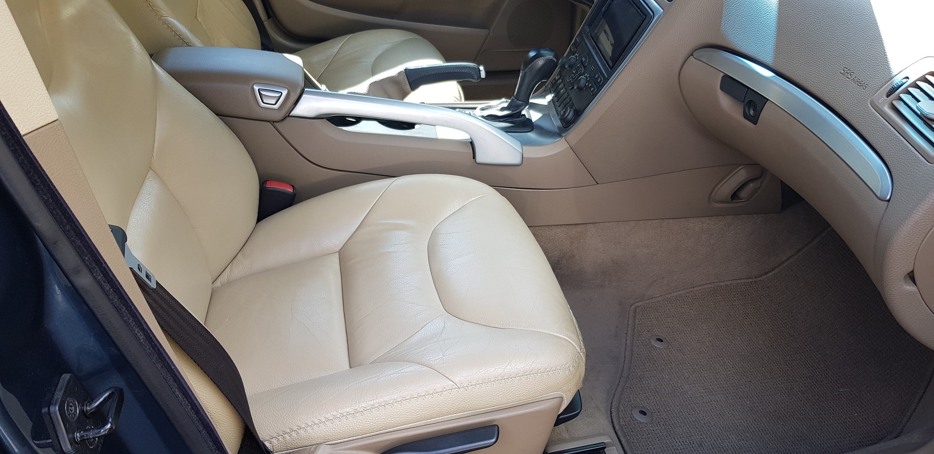 VOLVO XC70 2.5T AWD CROSS COUNTRY-image-9