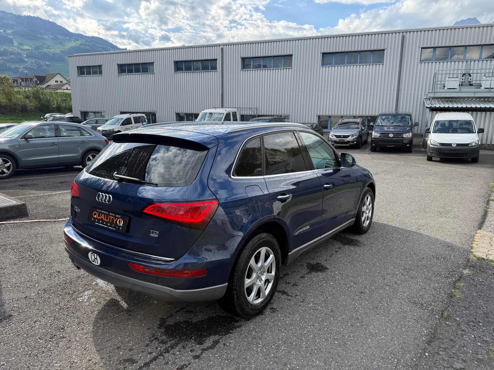 AUDI Q5 2.0 TDI-image-19