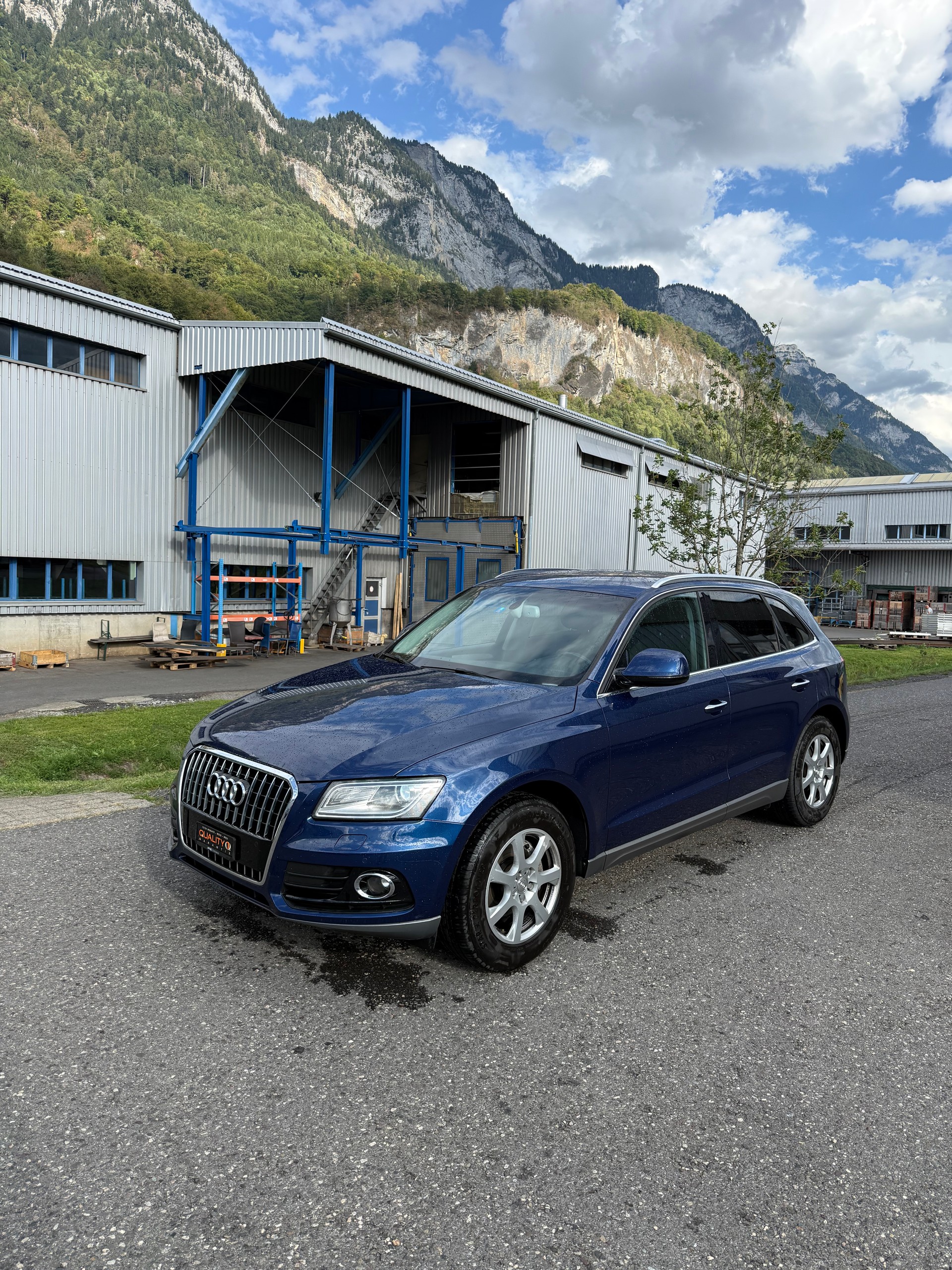 AUDI Q5 2.0 TDI-image-2