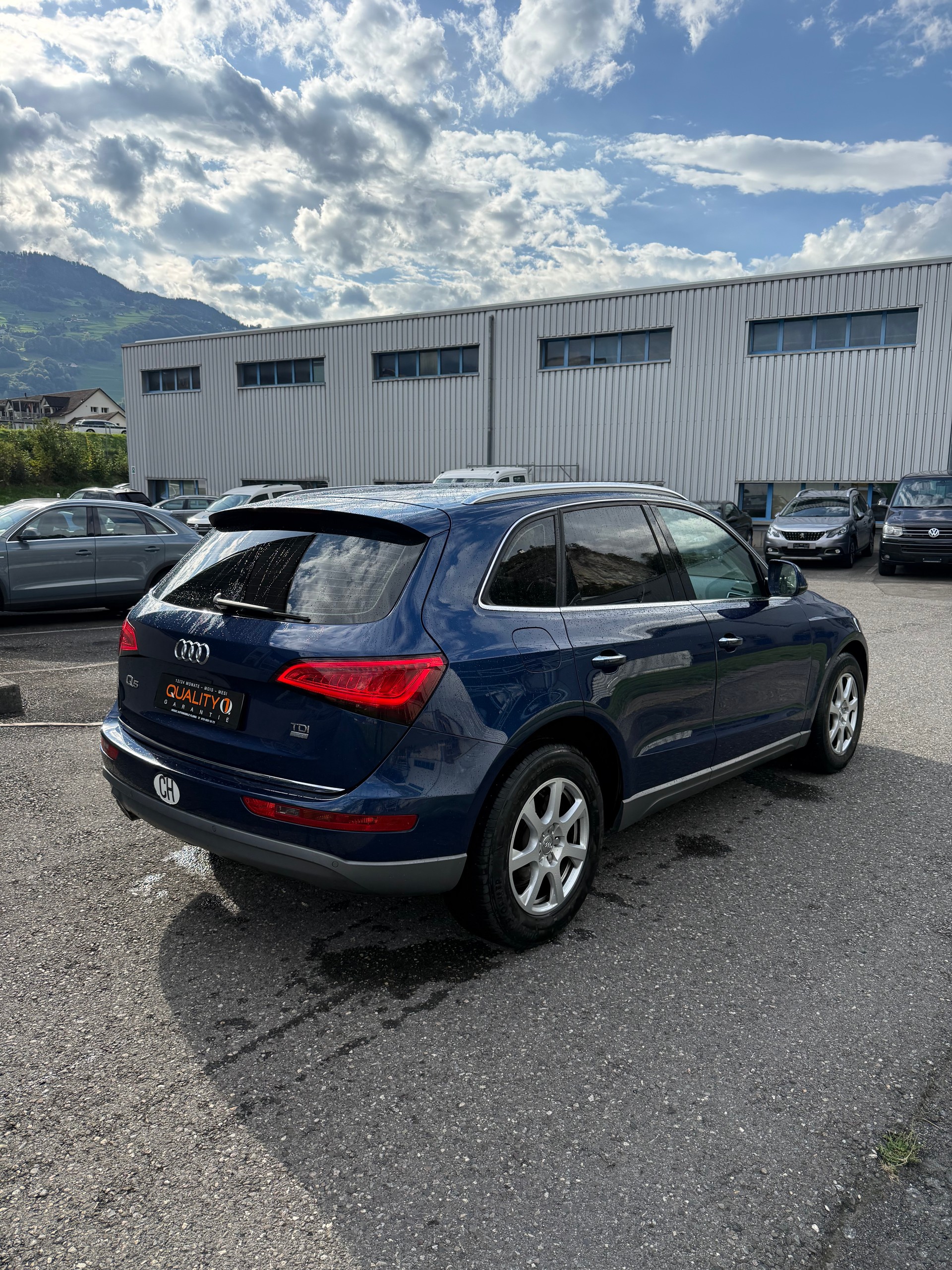 AUDI Q5 2.0 TDI-image-18