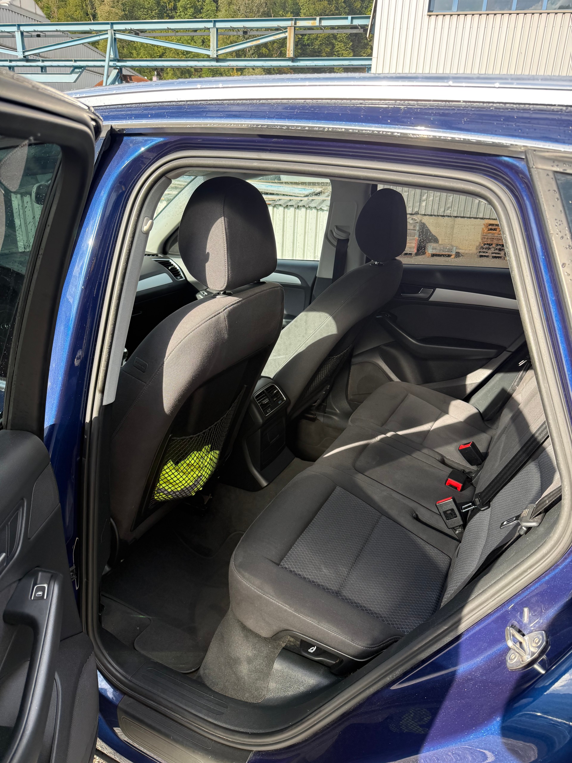 AUDI Q5 2.0 TDI-image-12