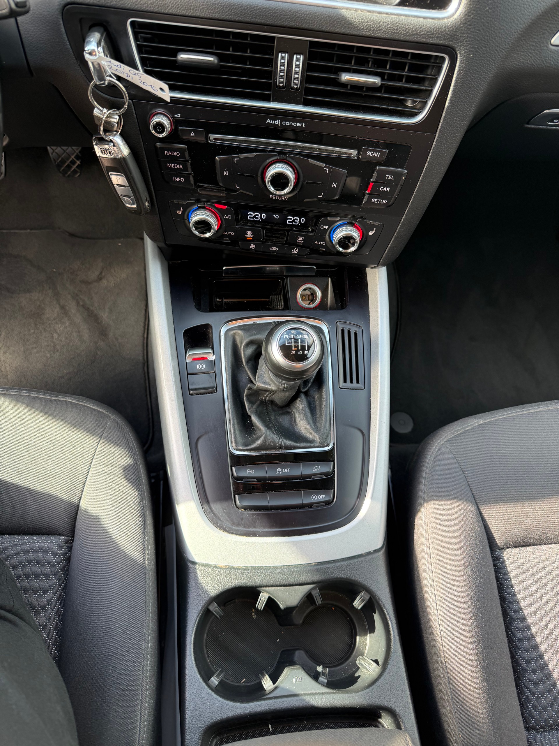 AUDI Q5 2.0 TDI-image-13