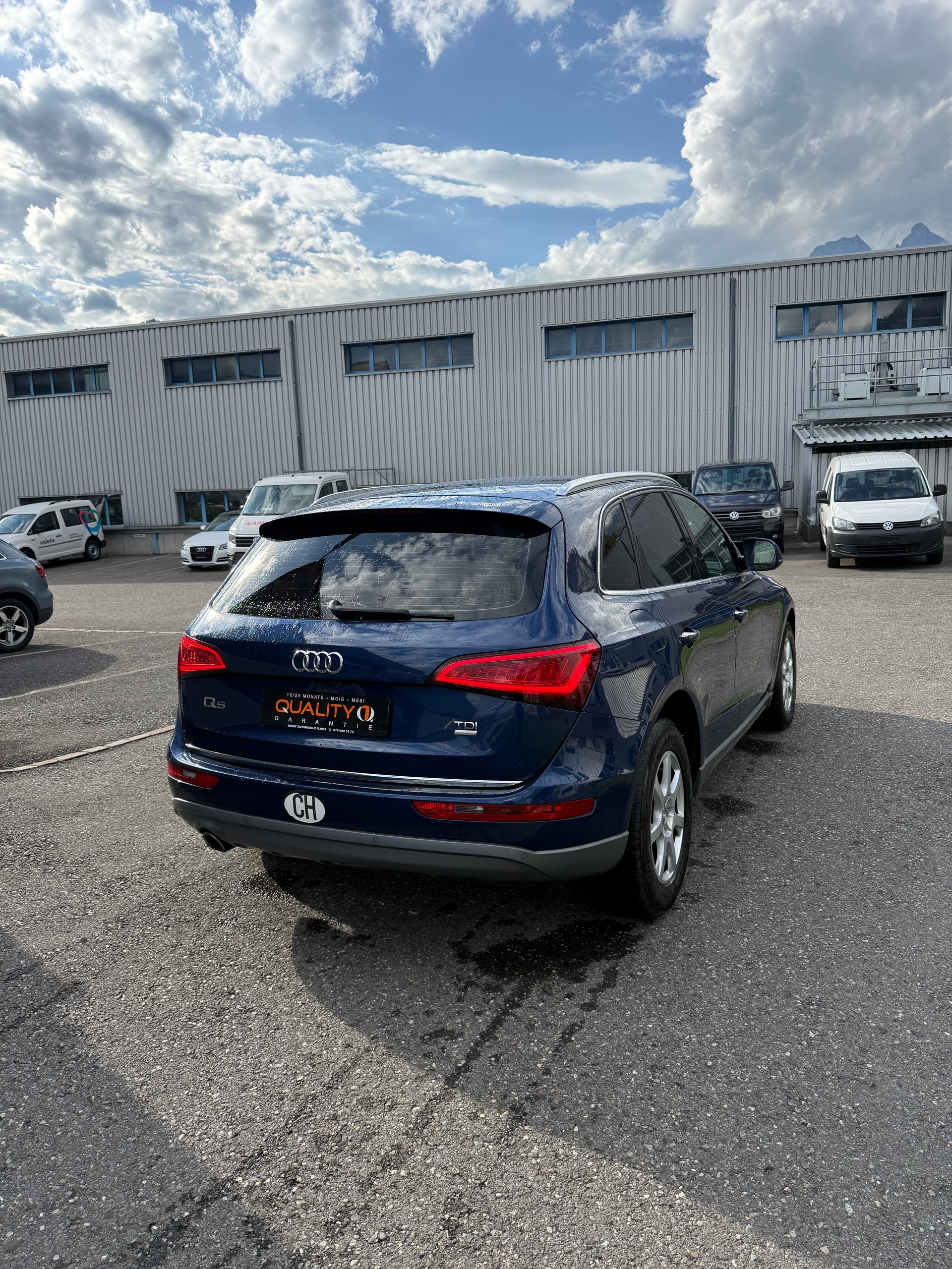 AUDI Q5 2.0 TDI-image-17