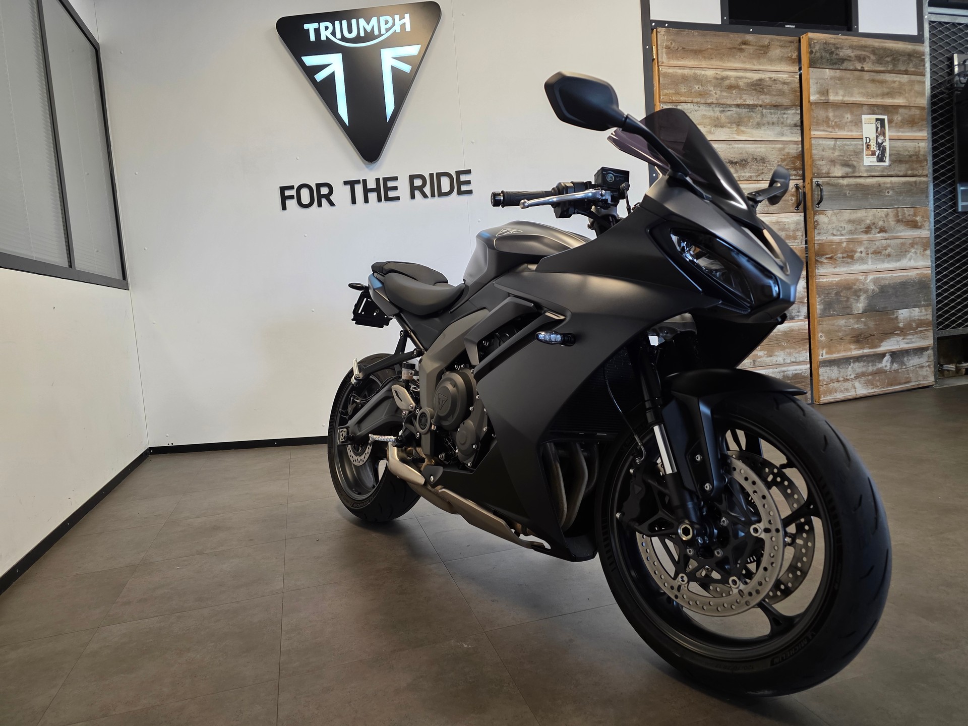 TRIUMPH Triumph Daytona 660 35KW-image-2