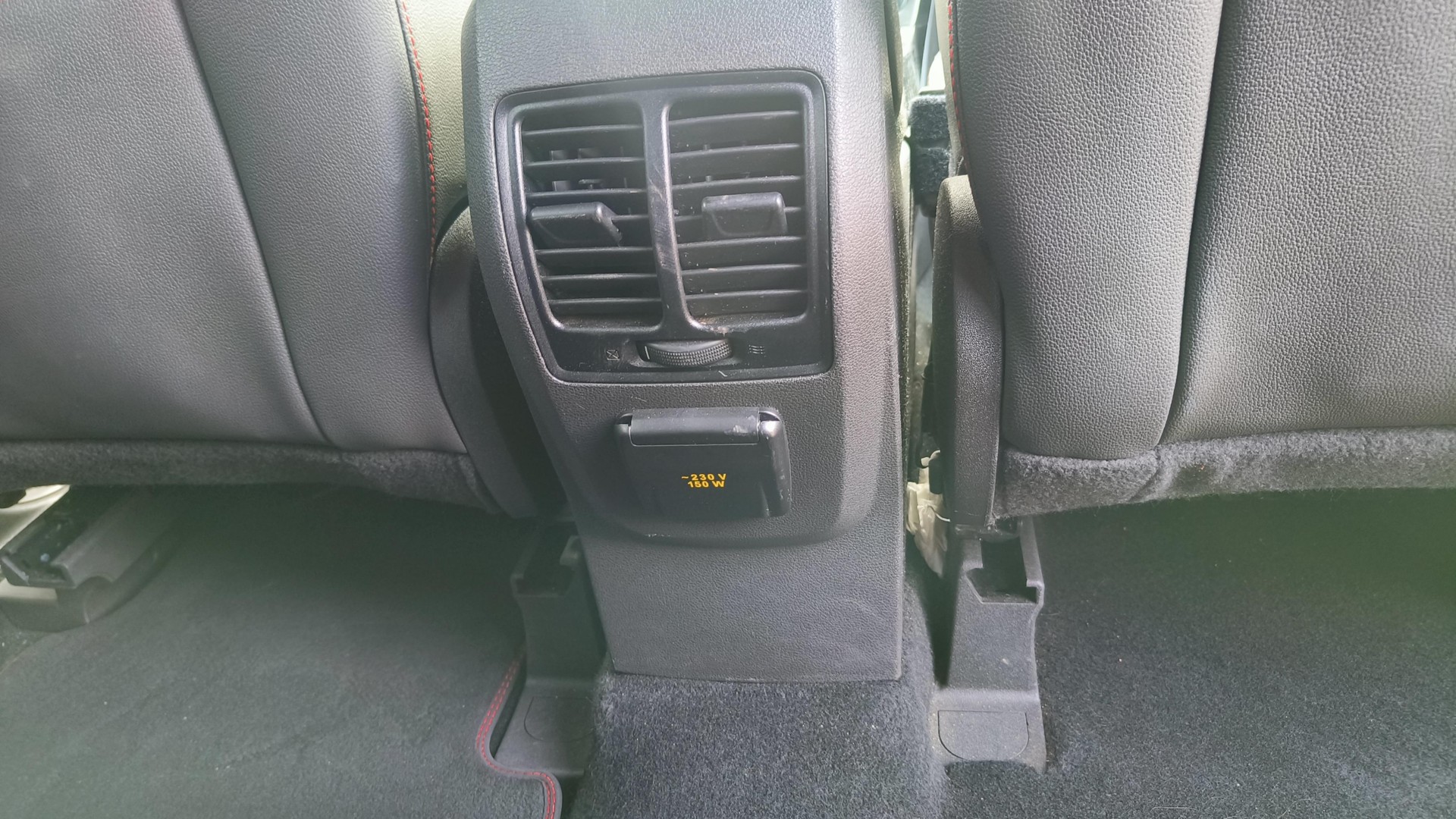 FORD Kuga 2.0 TDCi ST Line High 4WD PowerShift-image-11