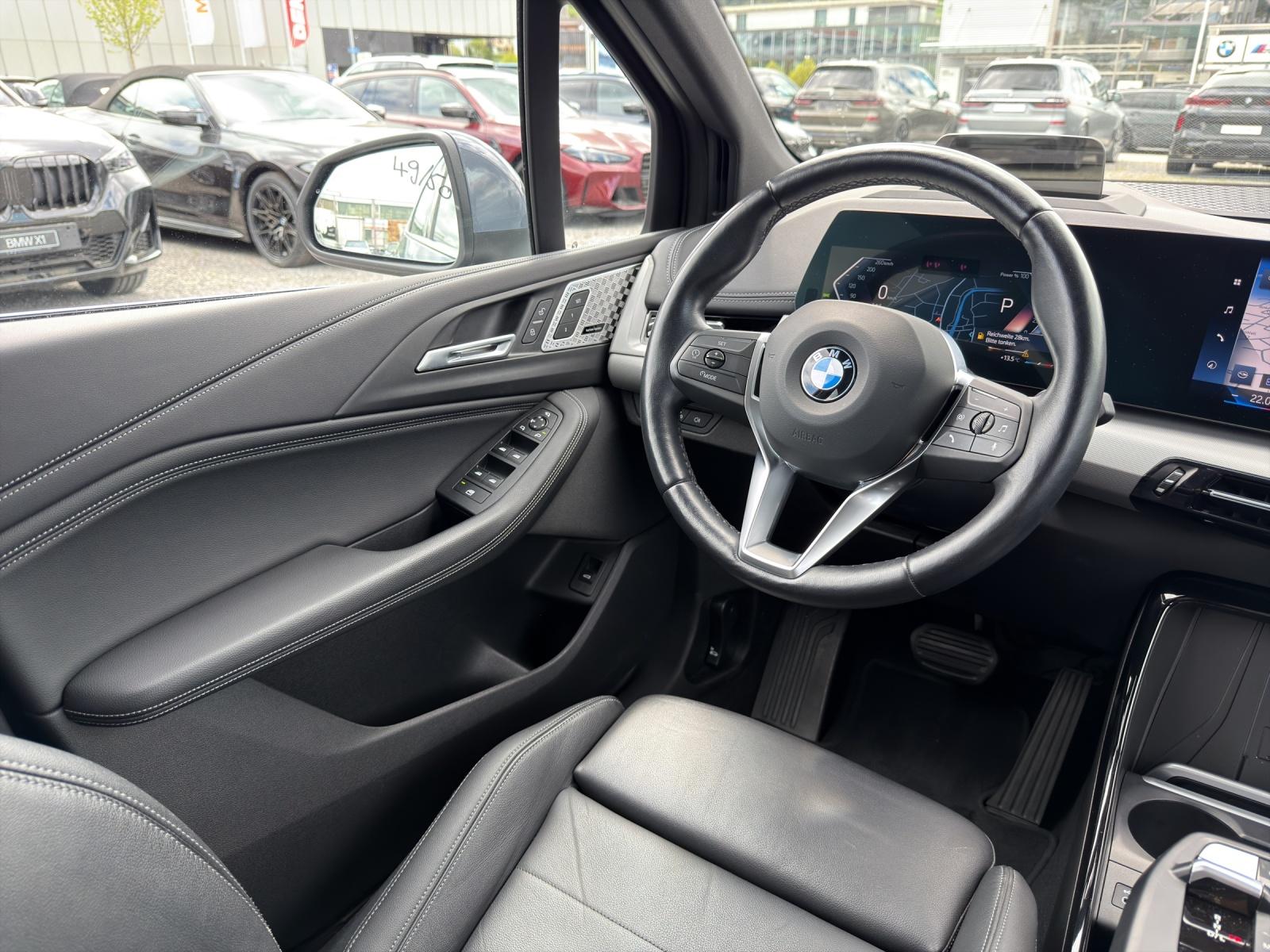 BMW 223i xDrive-image-14