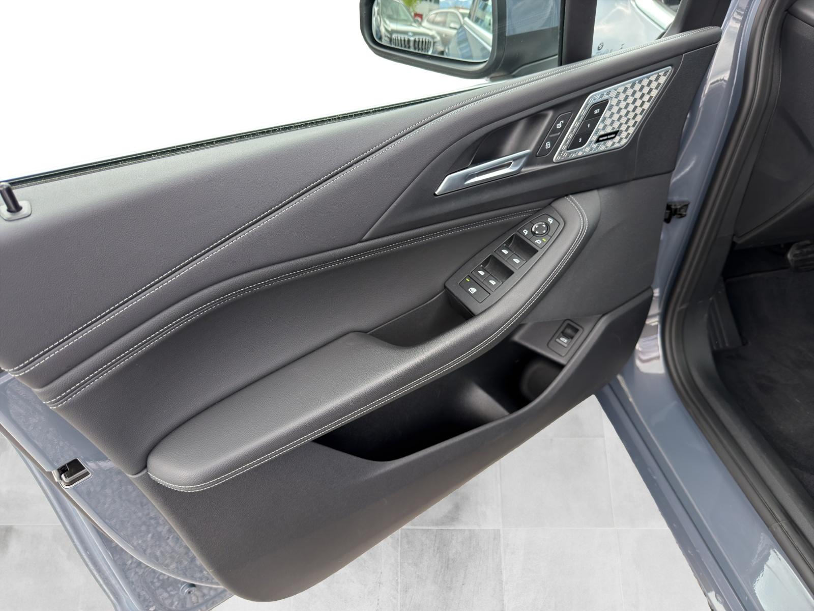 BMW 223i xDrive-image-20