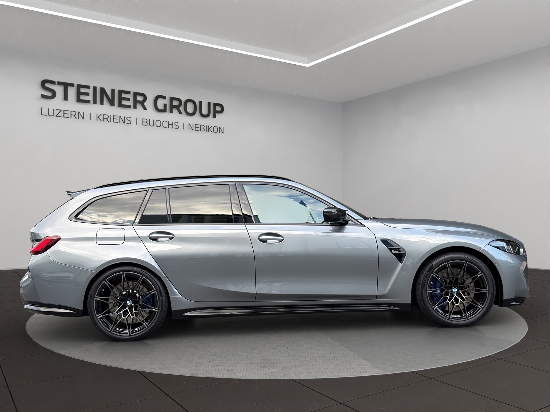 BMW M3 Touring xDrive Competition M-image-3