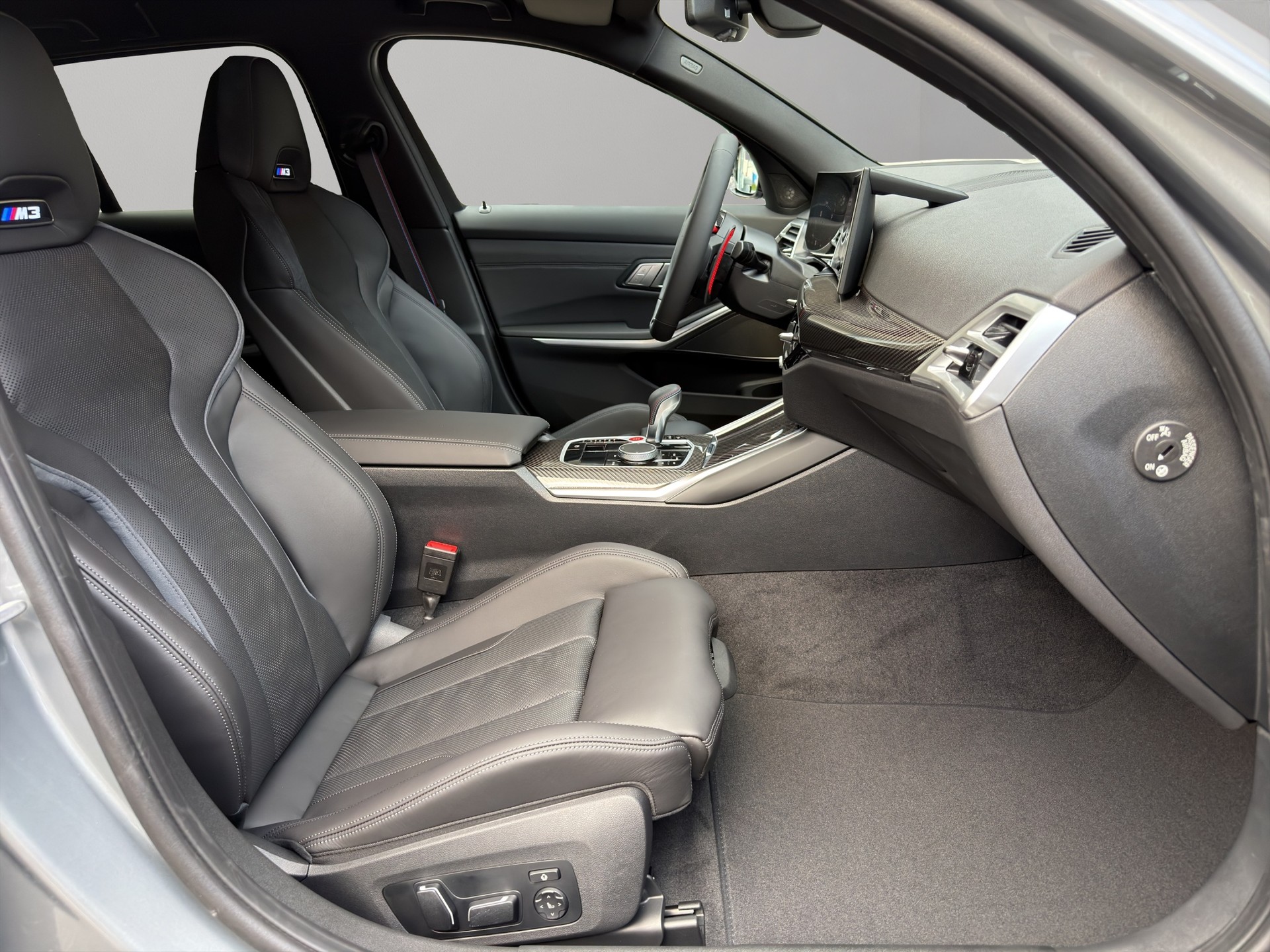 BMW M3 Touring xDrive Competition M-image-19