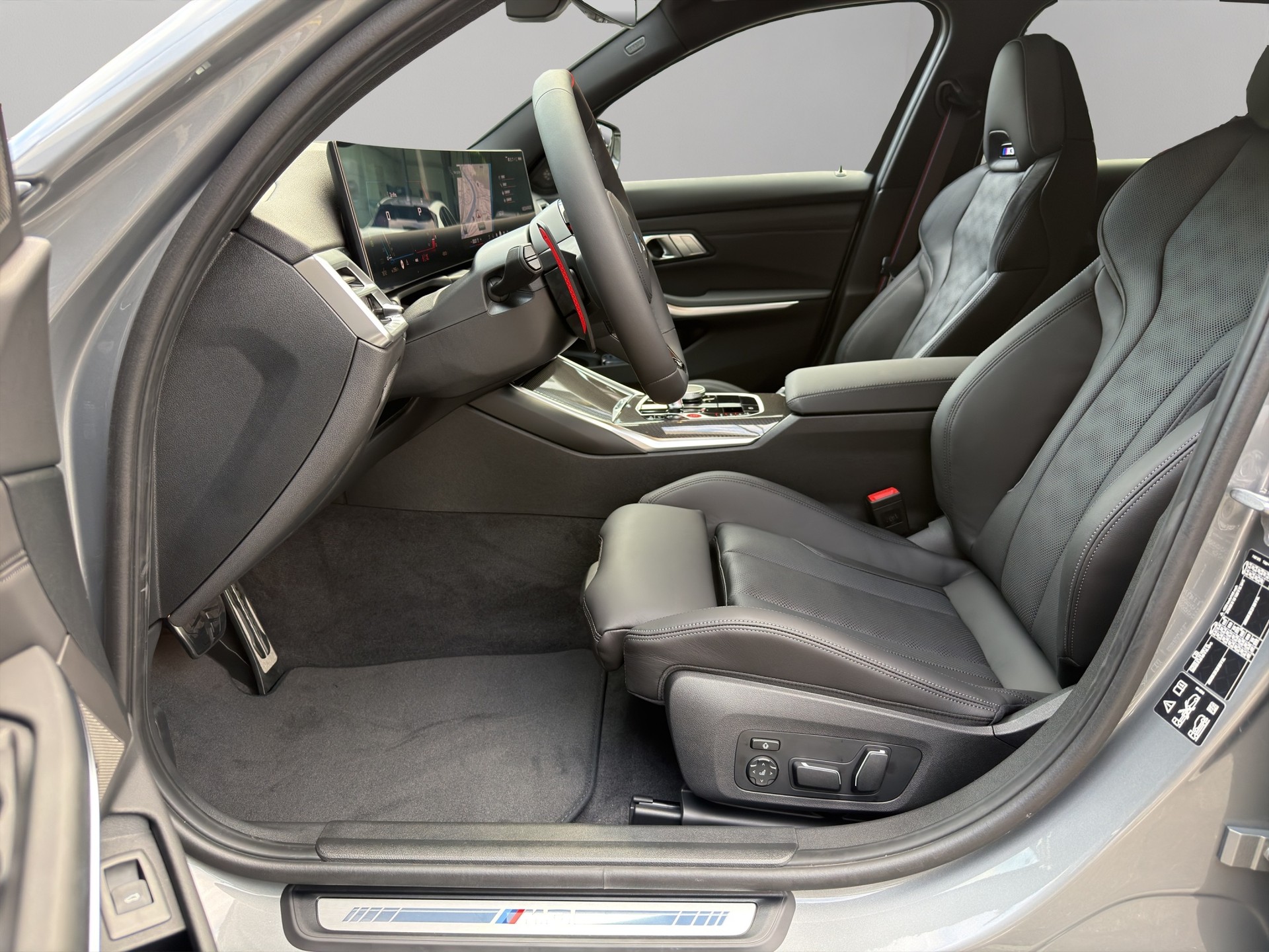 BMW M3 Touring xDrive Competition M-image-9
