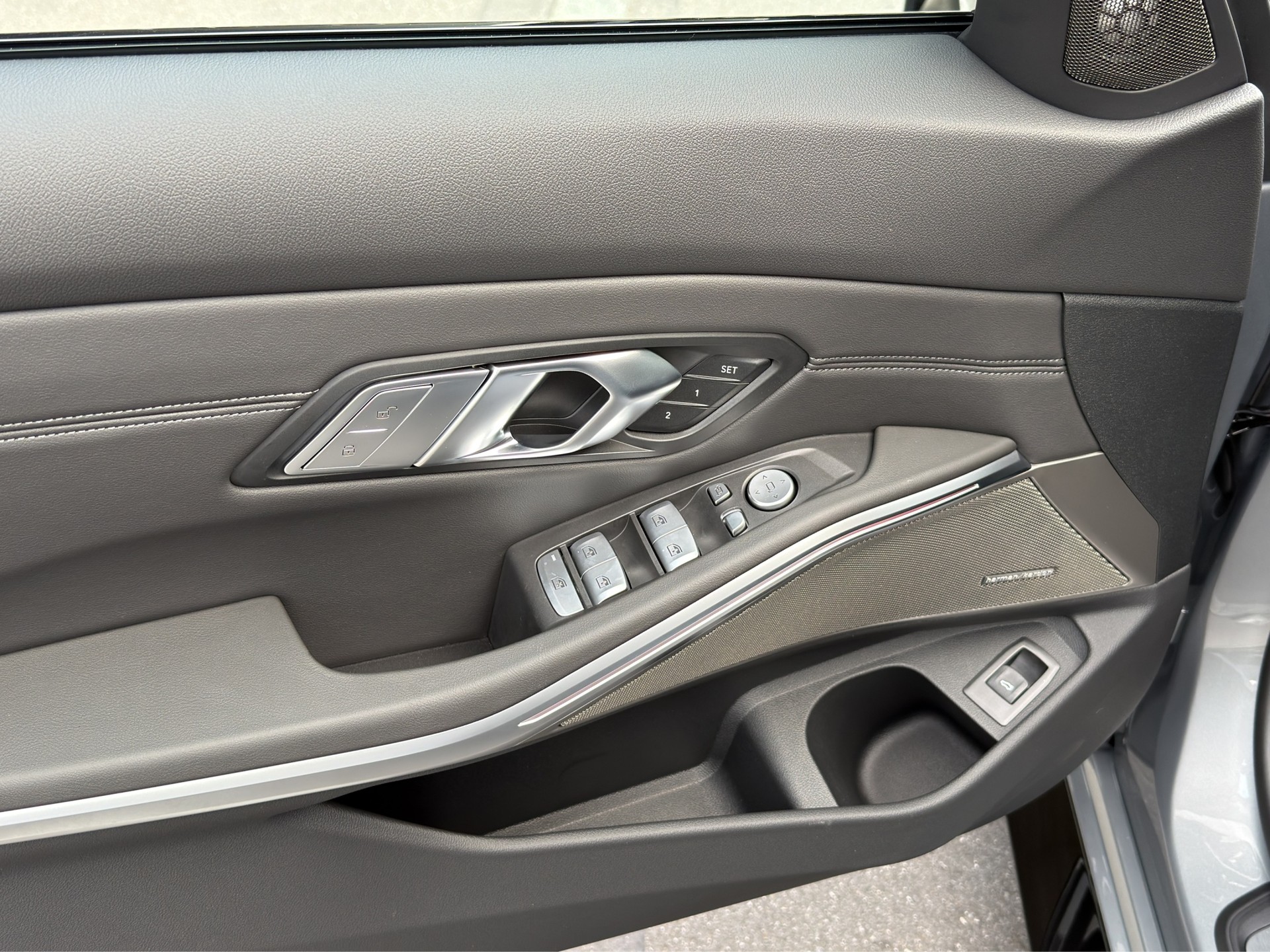 BMW M3 Touring xDrive Competition M-image-10