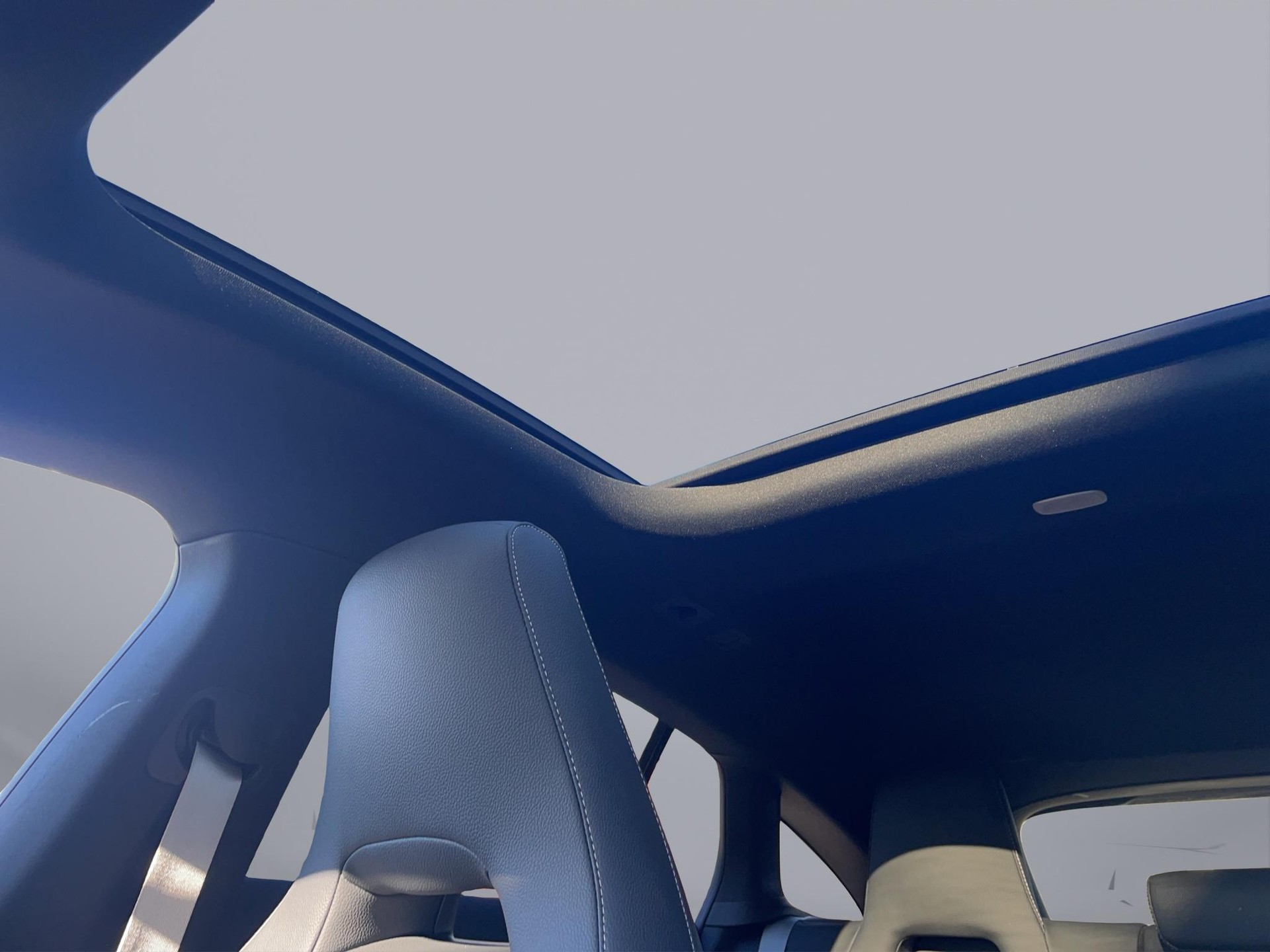 MERCEDES-BENZ CLA 250 Shooting Brake AMG Line 4matic-image-19