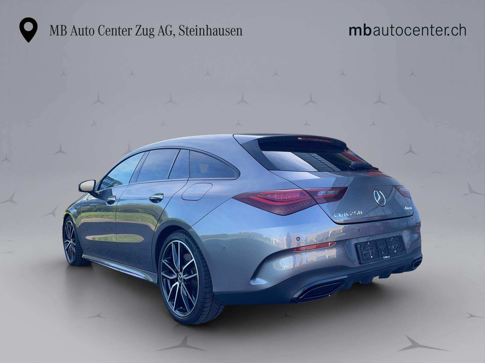 MERCEDES-BENZ CLA 250 Shooting Brake AMG Line 4matic-image-3