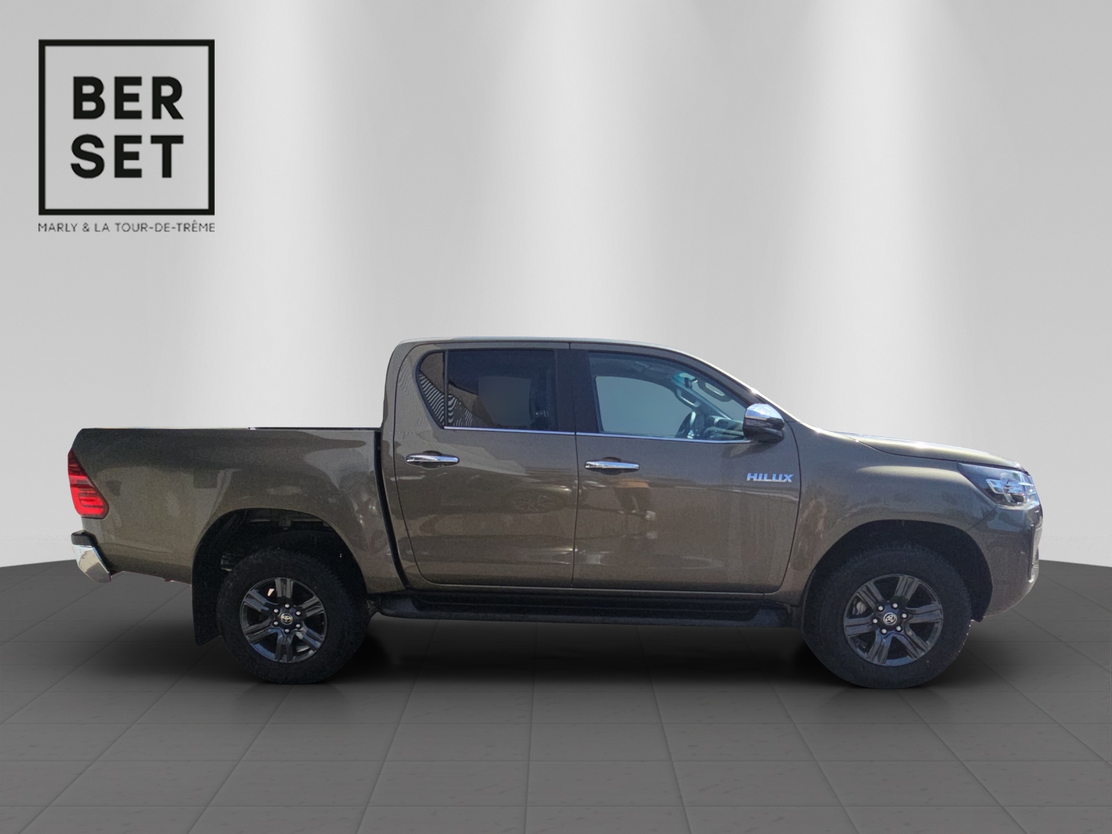 TOYOTA Hilux Double Cab.-Pick-up 2.8 D-4D MHEV 204 Style-image-5