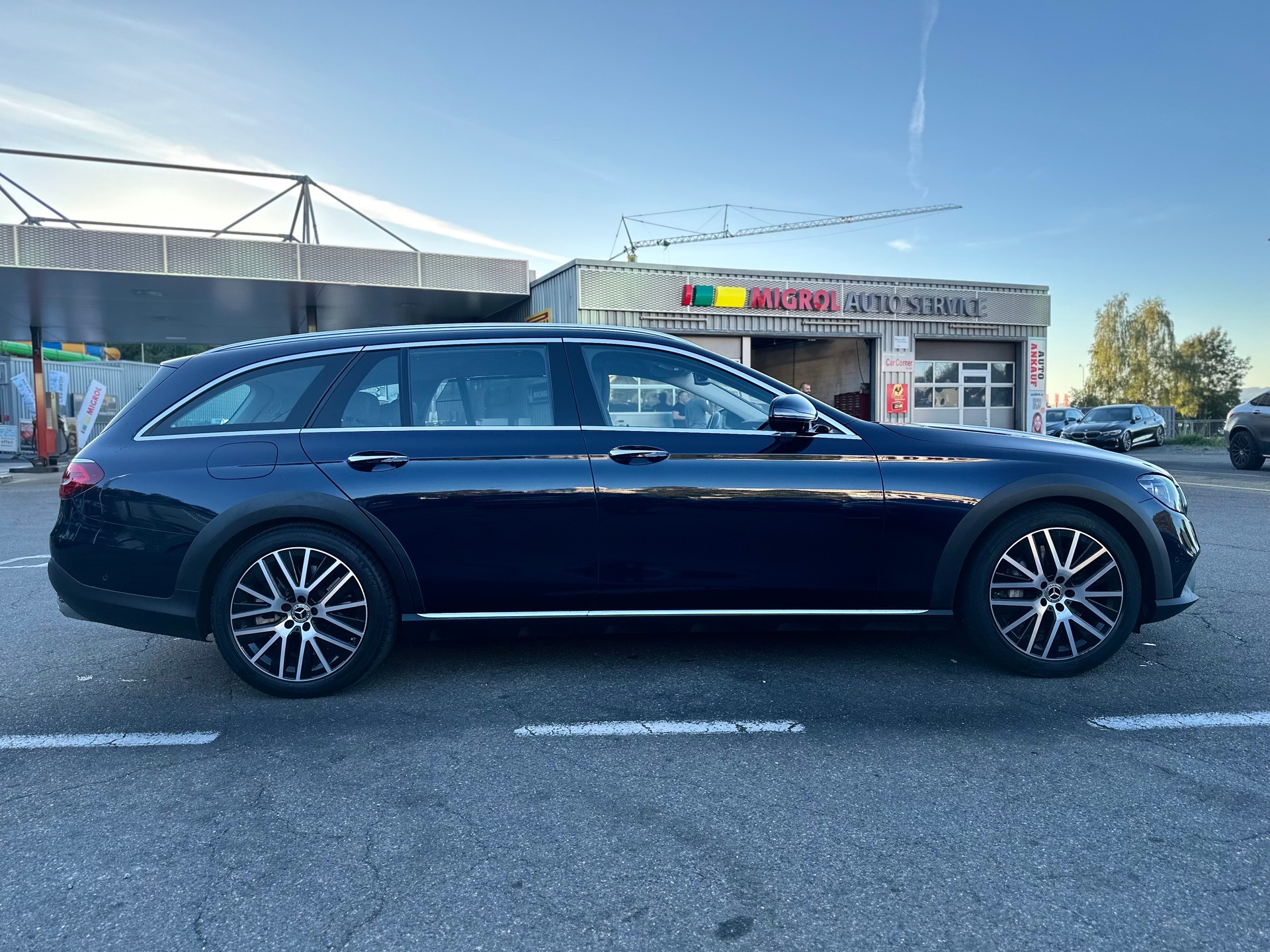 MERCEDES-BENZ E 450 All-Terrain 4Matic Avantgarde 9G-Tronic-image-11