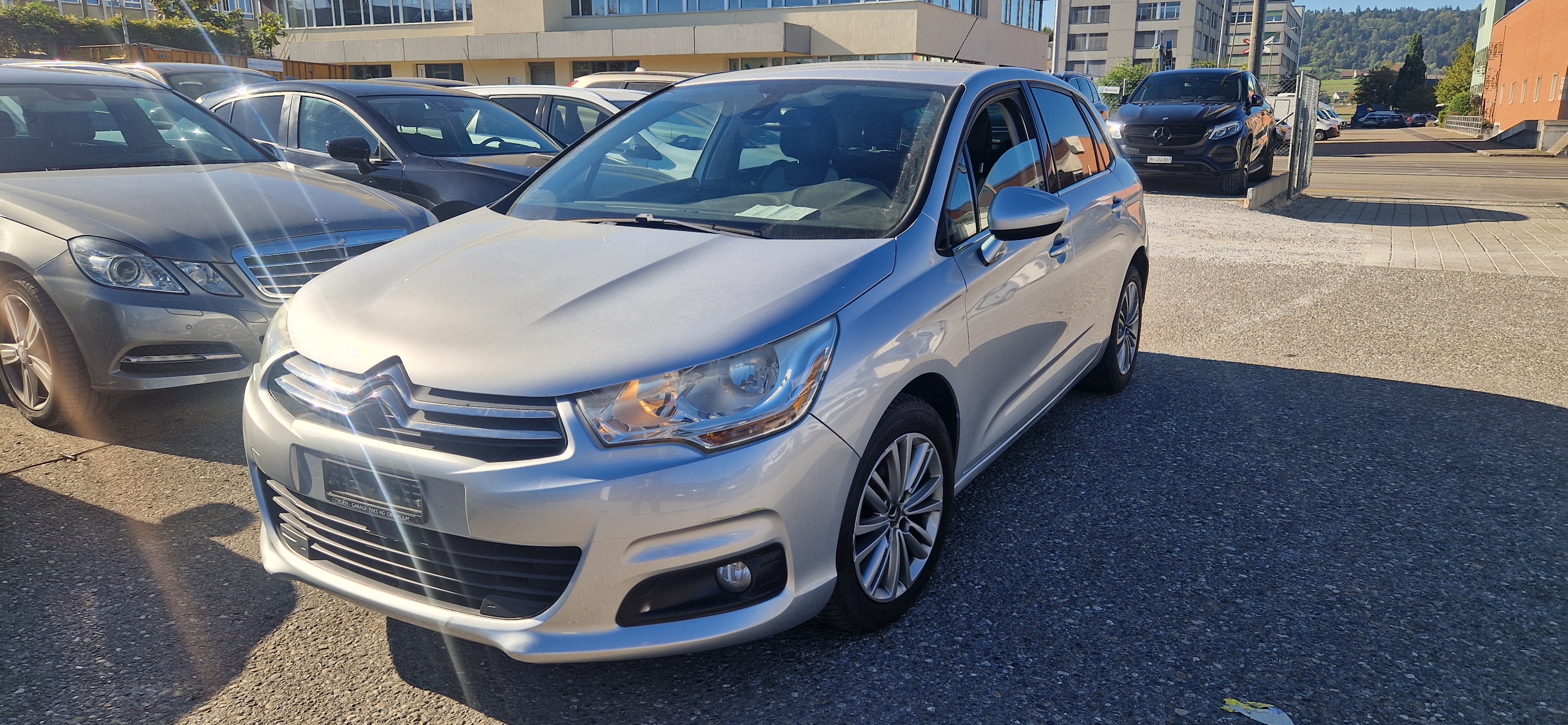 Car photo