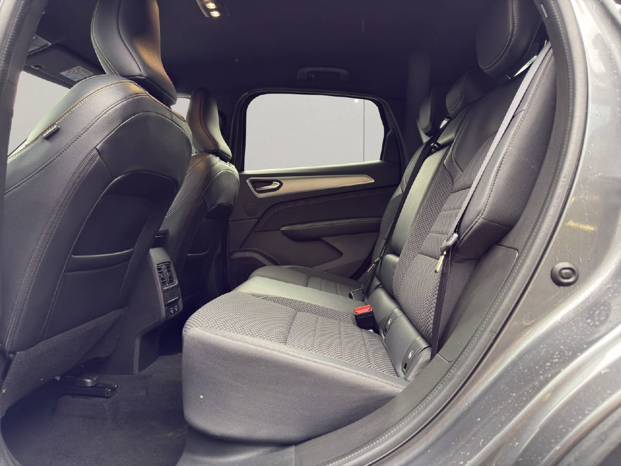 RENAULT Arkana 1.3 TCe techno EDC-image-10