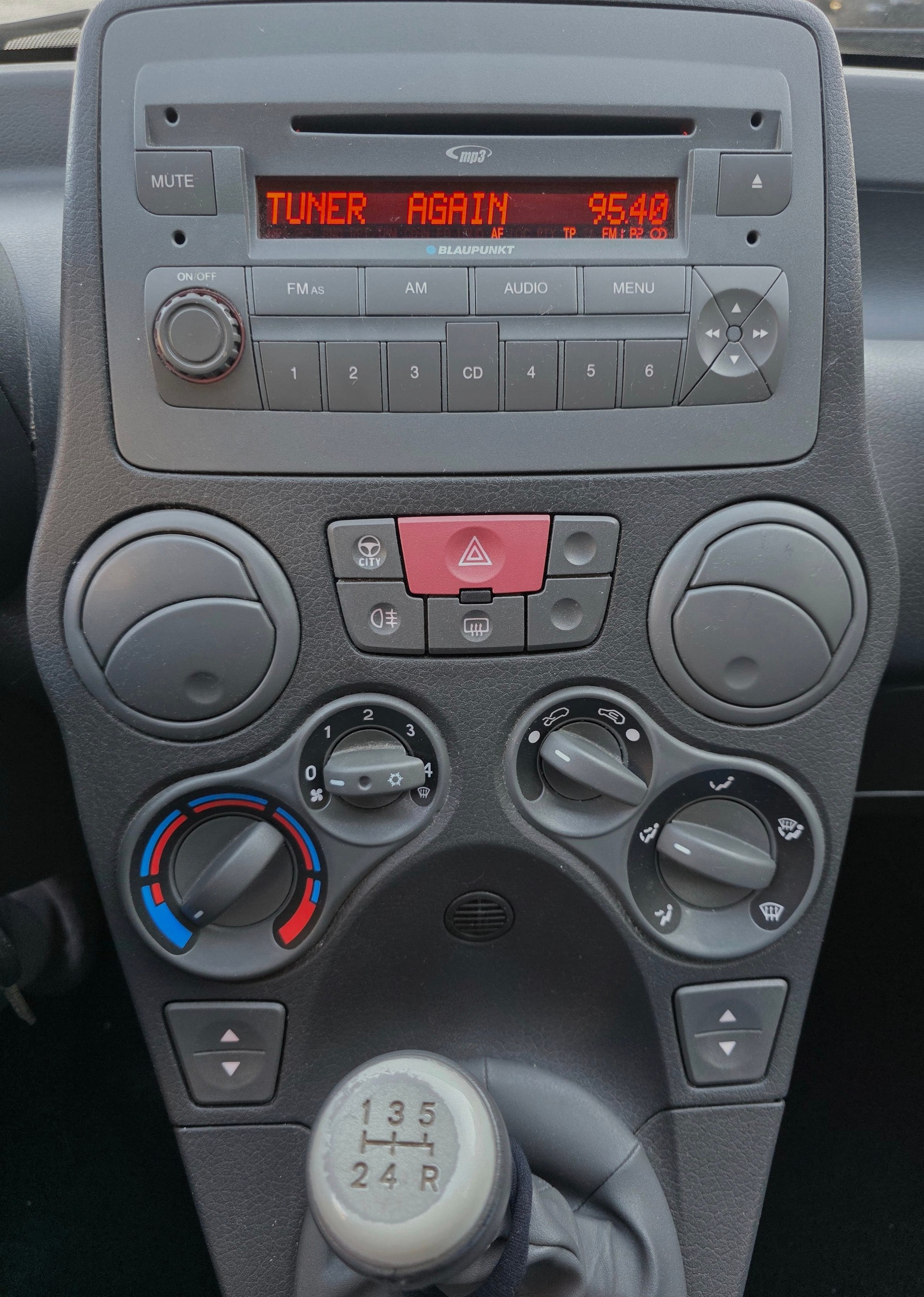 FIAT Panda 1.2 Dynamic plus-image-9