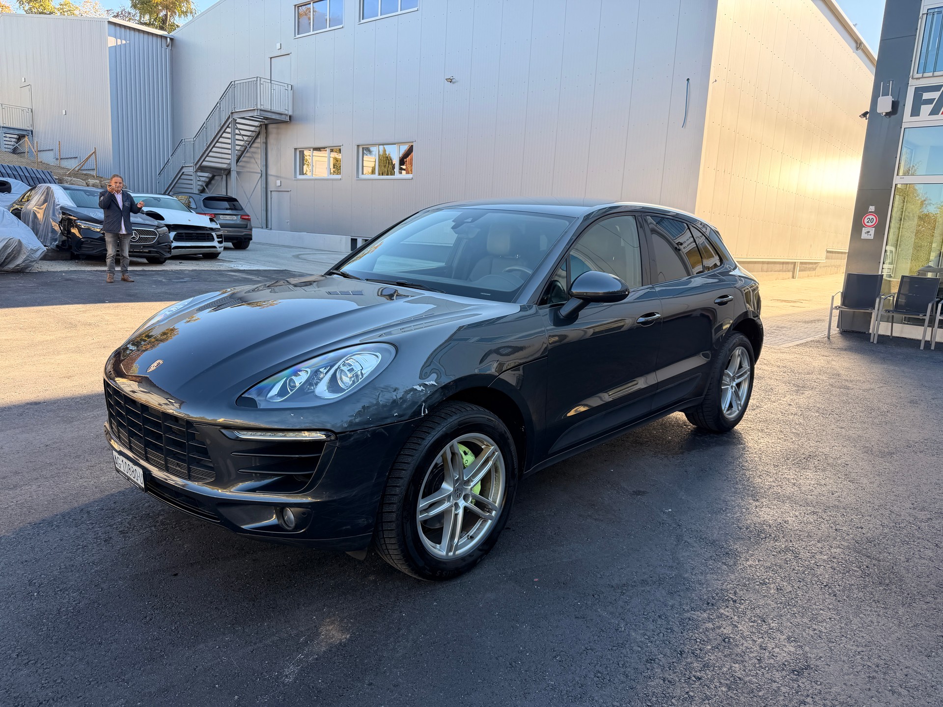PORSCHE Macan S PDK-image-3