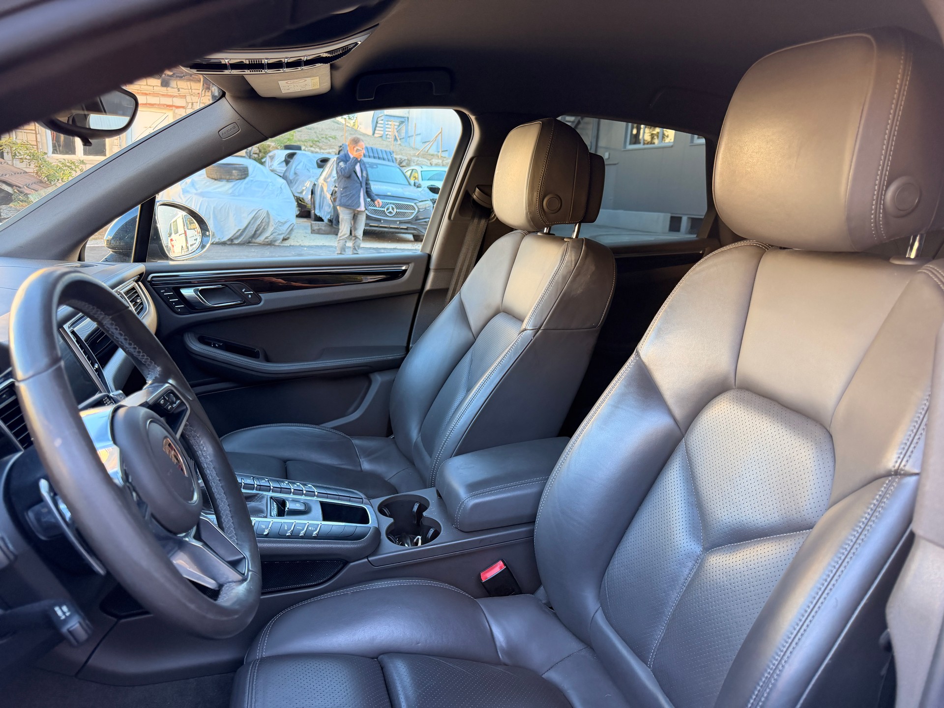 PORSCHE Macan S PDK-image-9