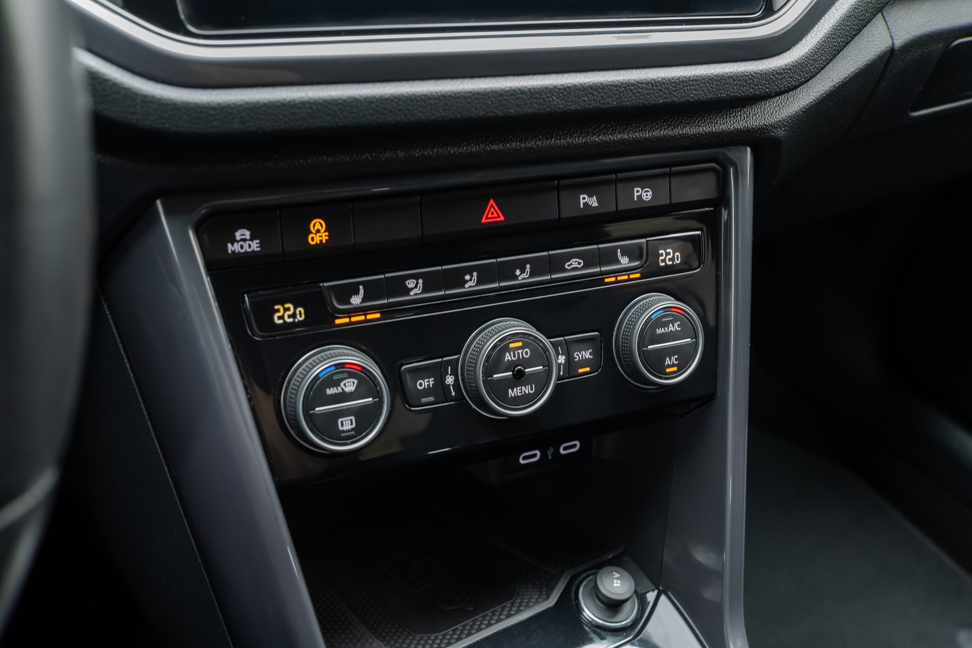 VW T-Roc 1.5 TSI EVO R-Line Sport DSG-image-10