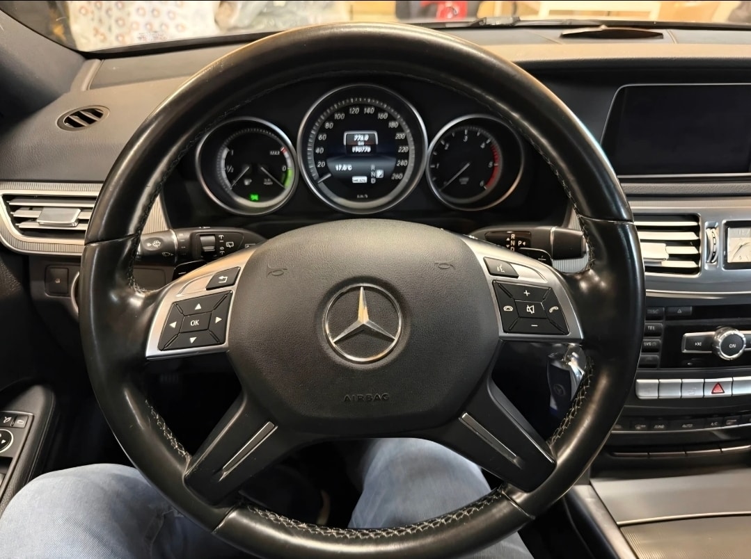 MERCEDES-BENZ E 300 BlueTEC Hybrid Elégance 7G-Tronic-image-8