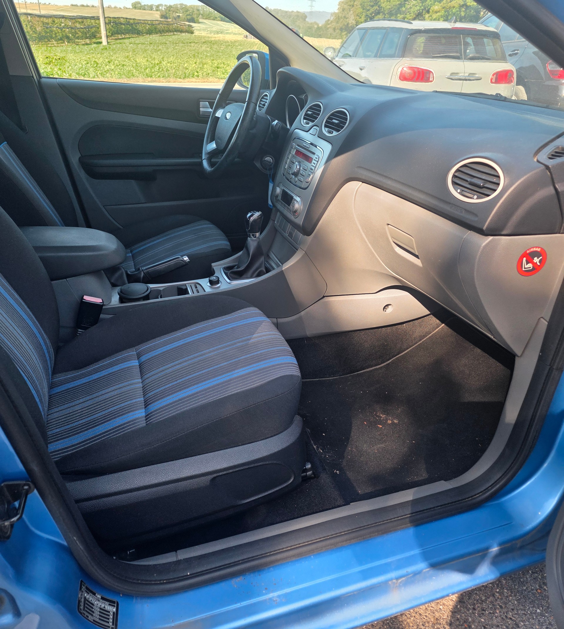 FORD Focus 1.8i Carving-image-6