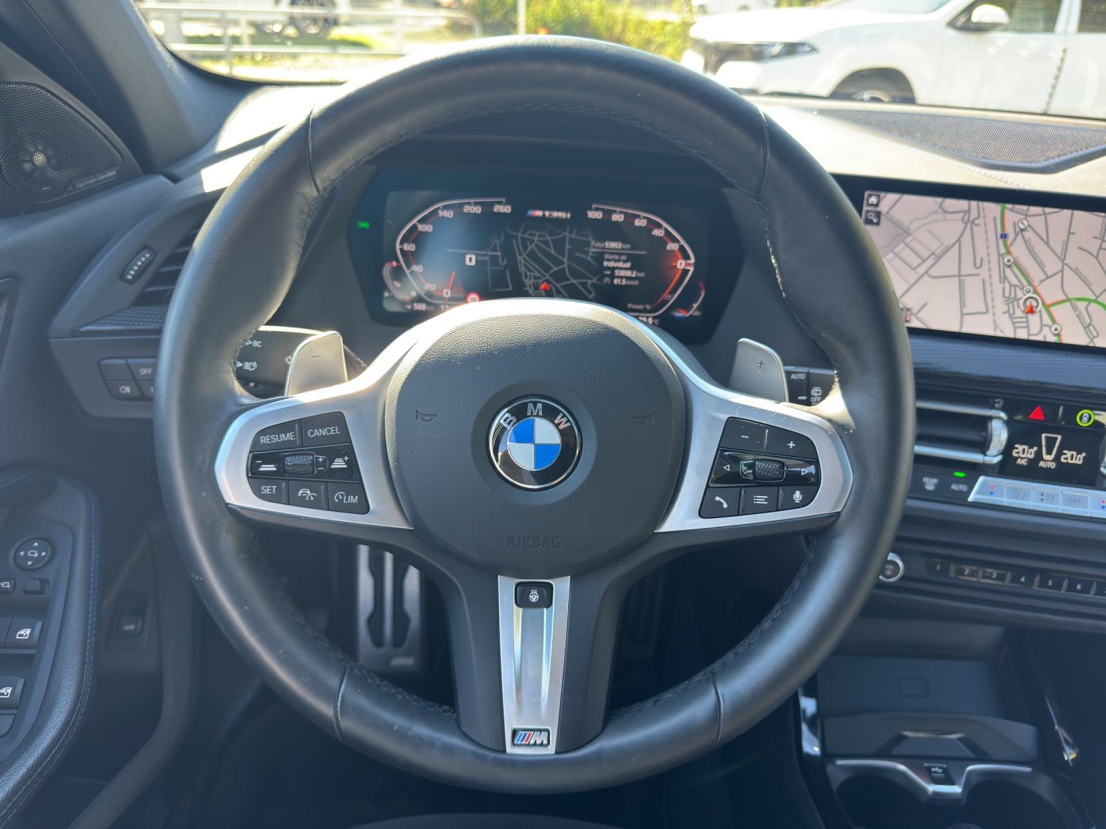 BMW 1er Reihe M135i xDrive M PERFORMANCE PAKET-image-10