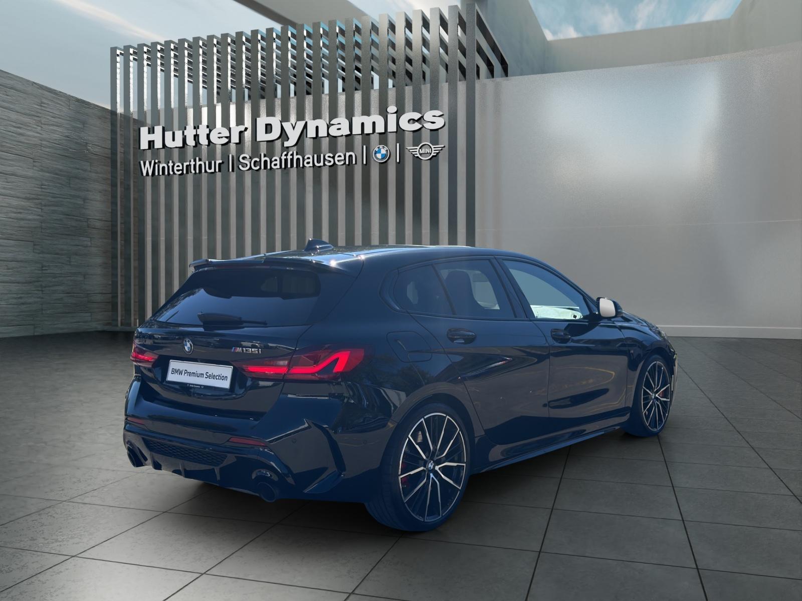 BMW 1er Reihe M135i xDrive M PERFORMANCE PAKET-image-4