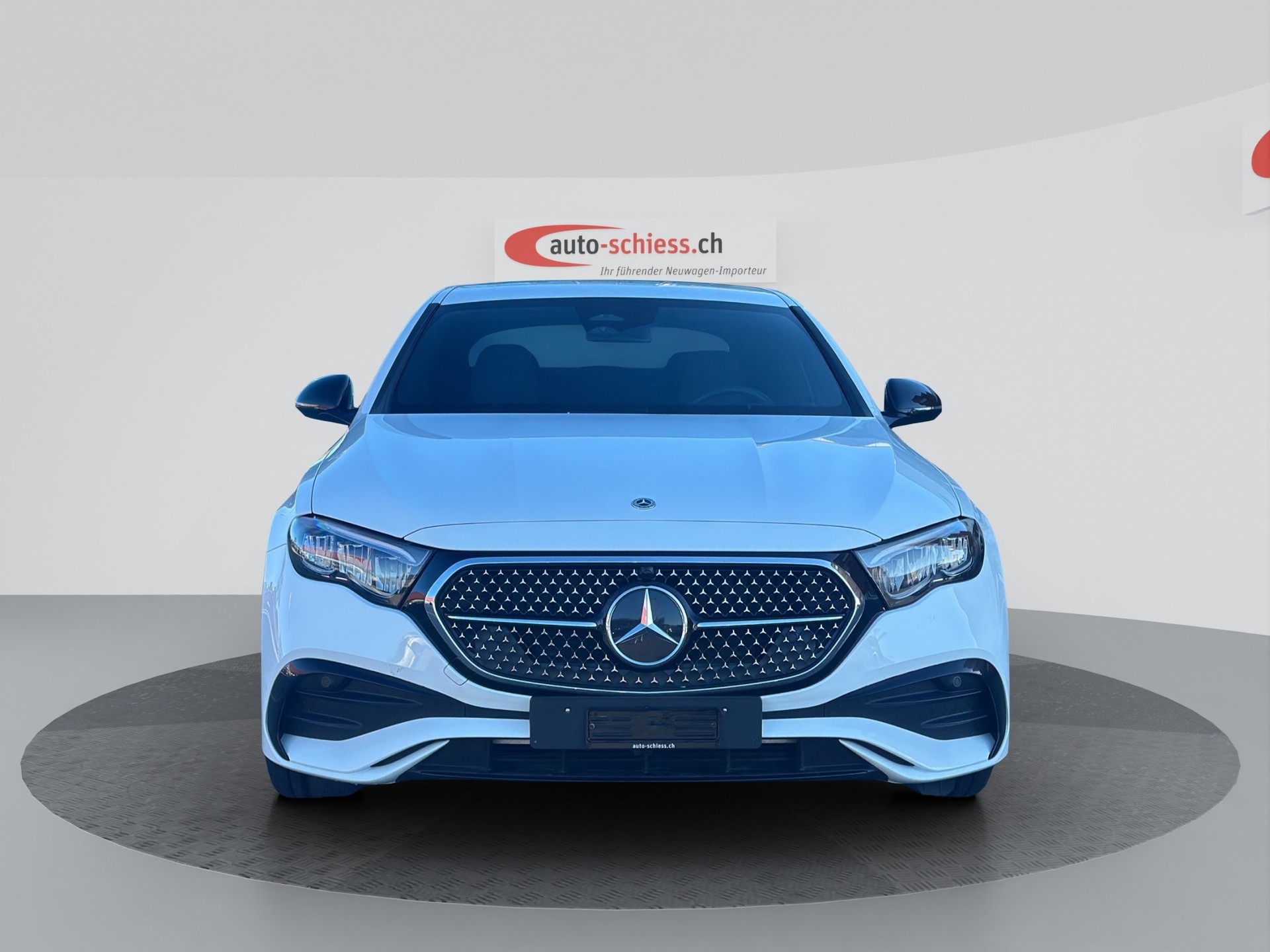 MERCEDES-BENZ E 200 AMG Line 9G-Tronic Night-image-1