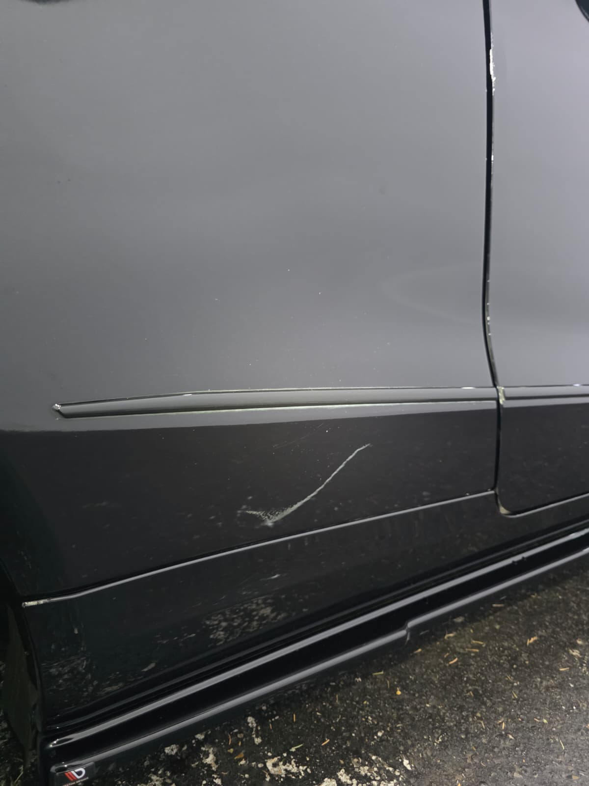 MERCEDES-BENZ E 350 BlueTEC 7G-Tronic-image-12
