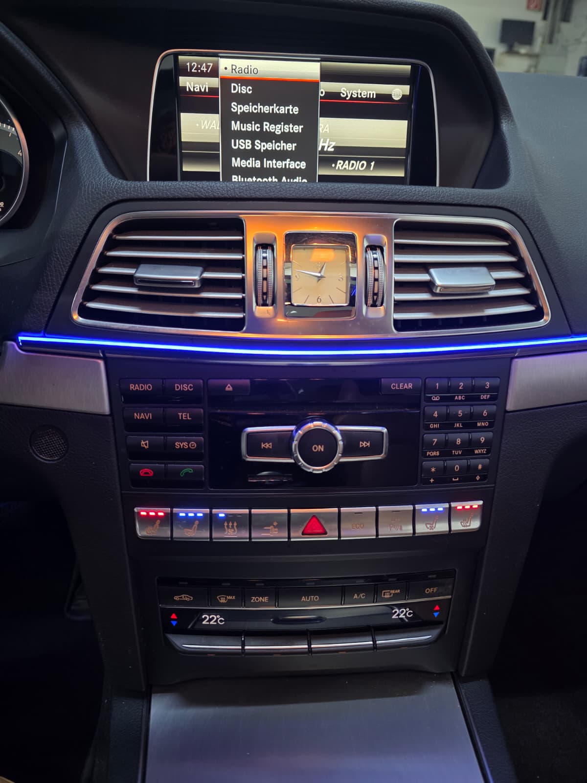 MERCEDES-BENZ E 350 BlueTEC 7G-Tronic-image-7