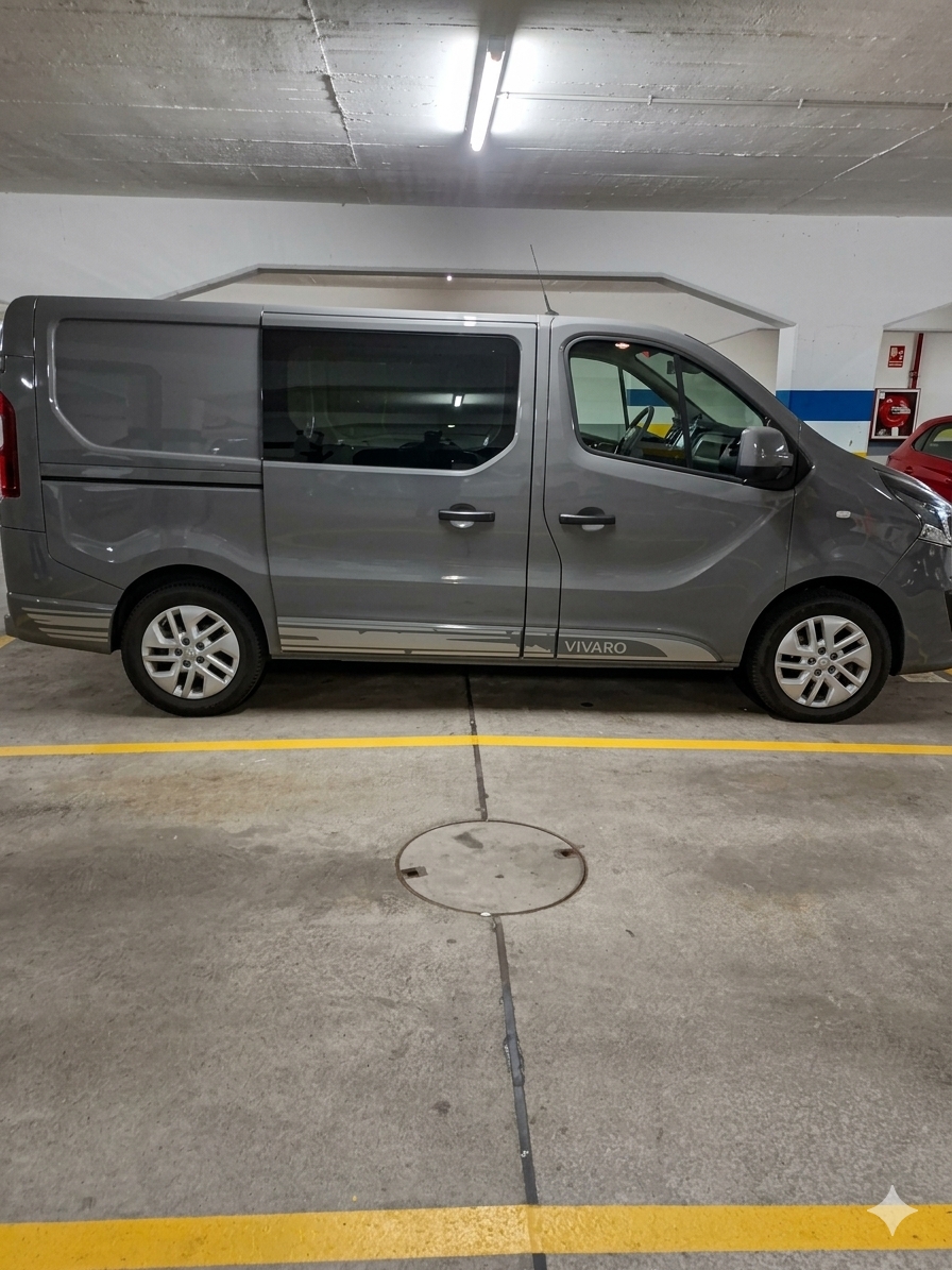 OPEL VIVARO-image-4