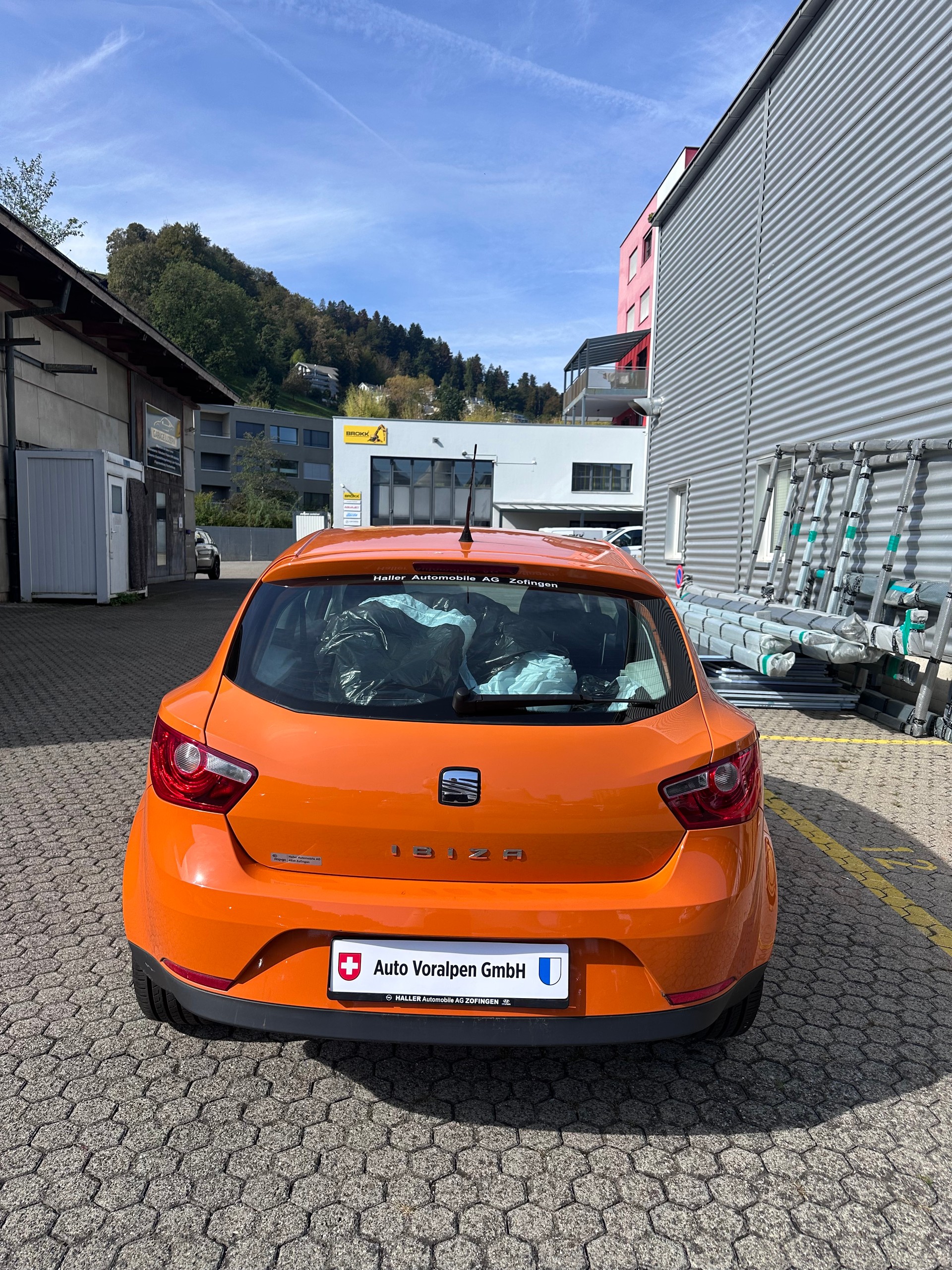 SEAT Ibiza SC 1.4 Sport-image-4