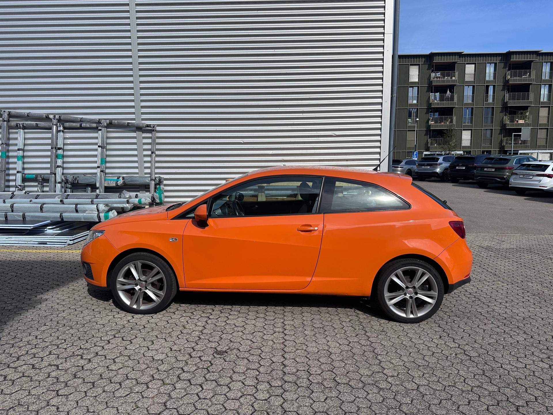 SEAT Ibiza SC 1.4 Sport-image-3