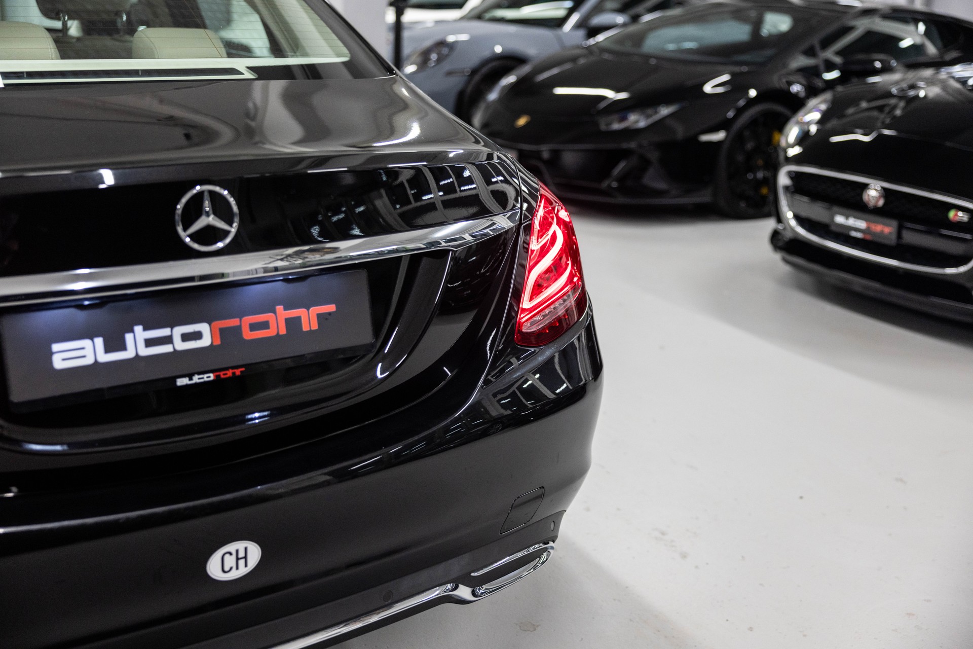 MERCEDES-BENZ C 180 Exclusive-image-11