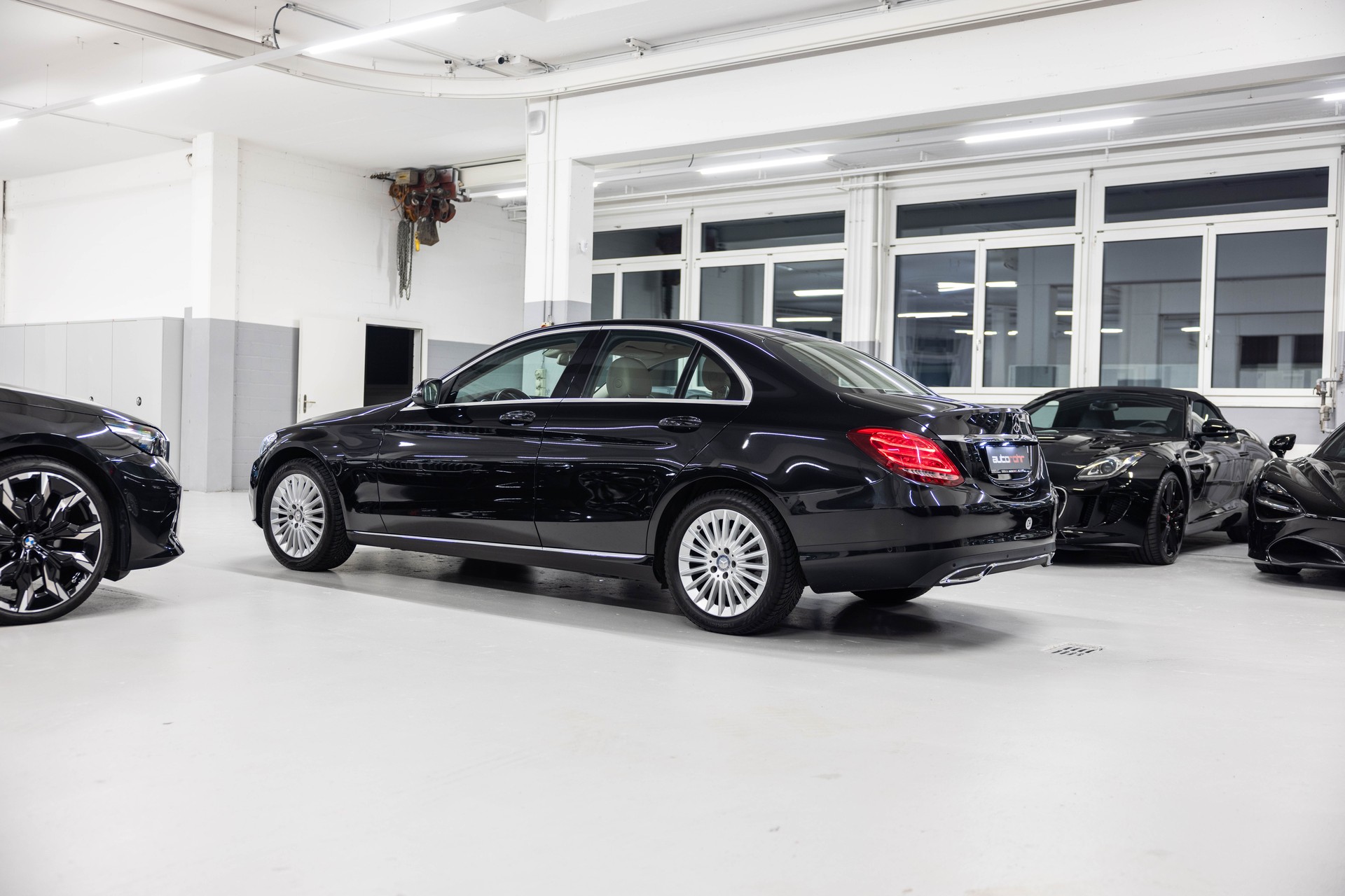 MERCEDES-BENZ C 180 Exclusive-image-5