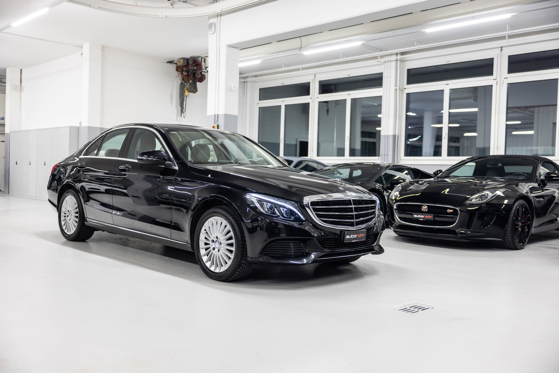 MERCEDES-BENZ C 180 Exclusive-showroom-element-2