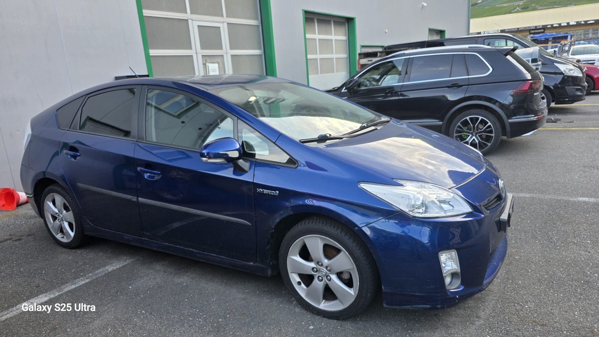 TOYOTA Prius 1.8 16V HSD Sol-image-3