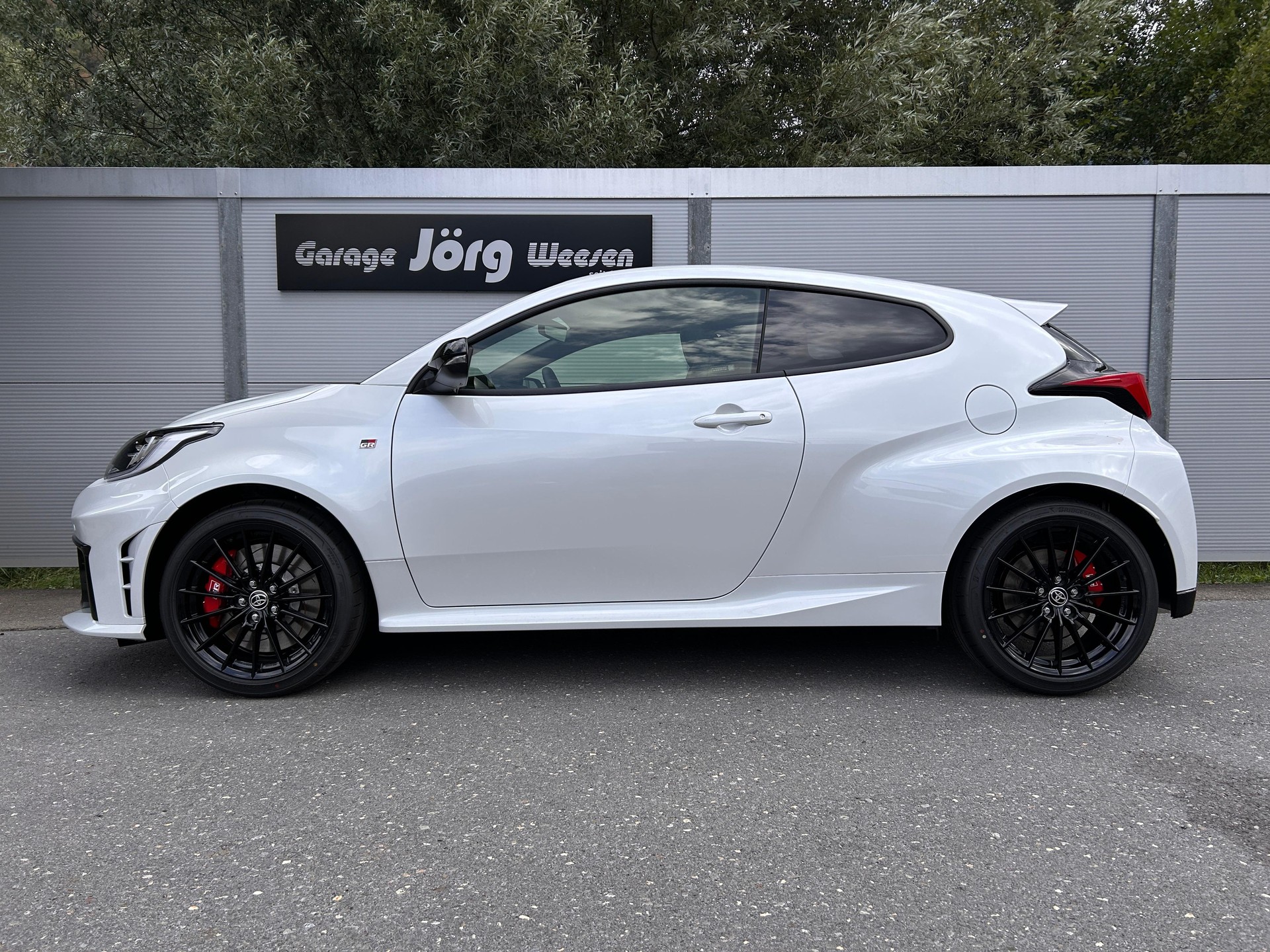 TOYOTA GR Yaris 1.6 Turbo Sport 4x4-image-2