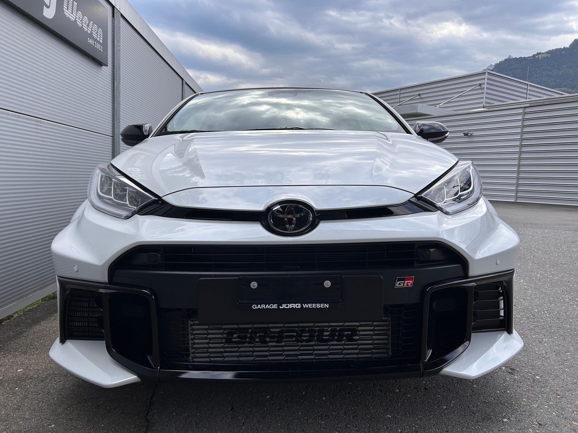 TOYOTA GR Yaris 1.6 Turbo Sport 4x4-image-1