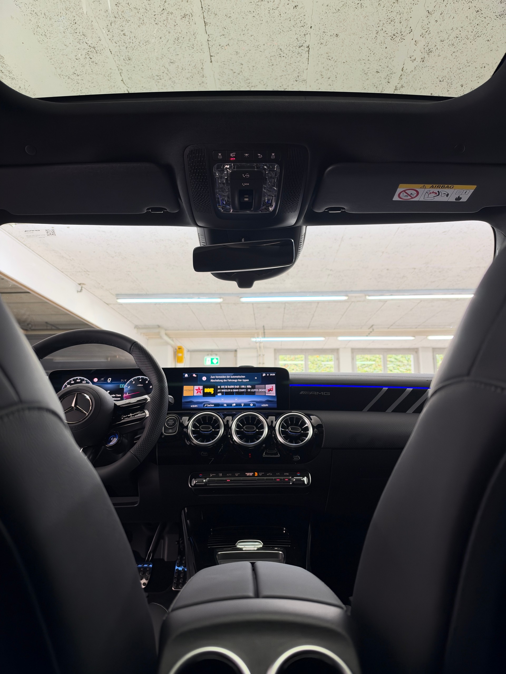 MERCEDES-BENZ A AMG 35 4Matic-image-12