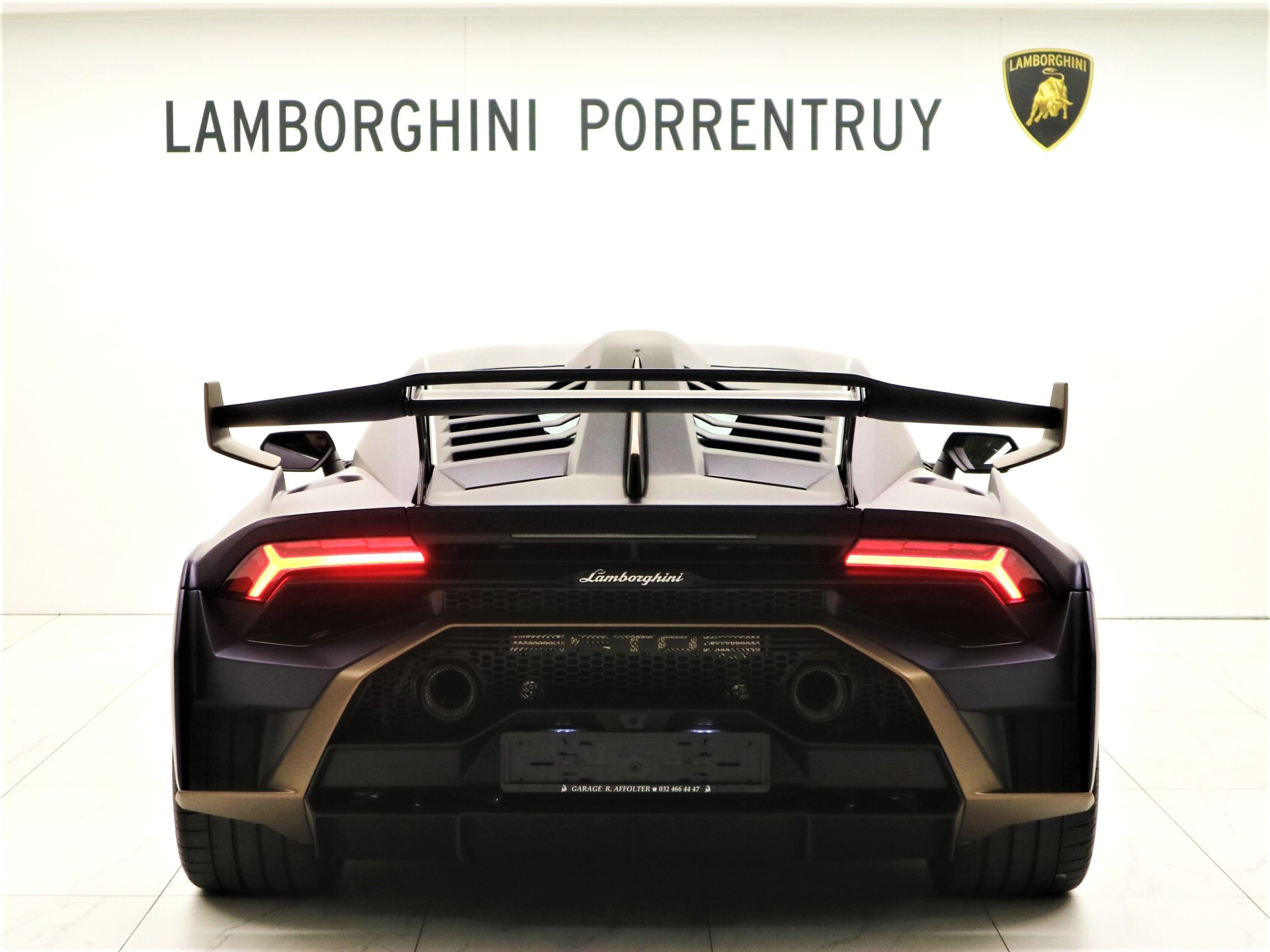 LAMBORGHINI Huracan STO Coupé DCT RWD-image-3
