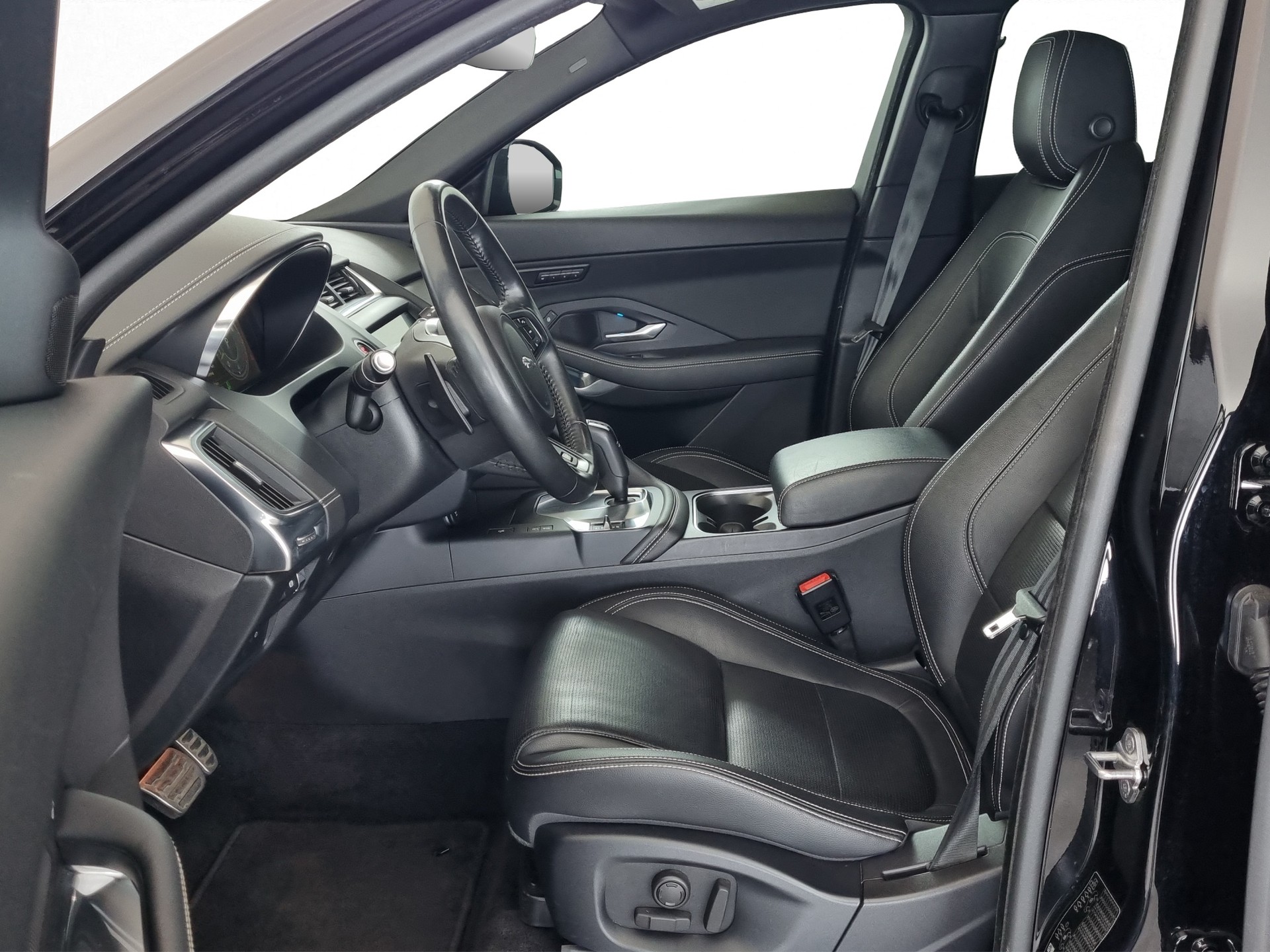 JAGUAR E-Pace 2.0 T 250 AWD-image-5