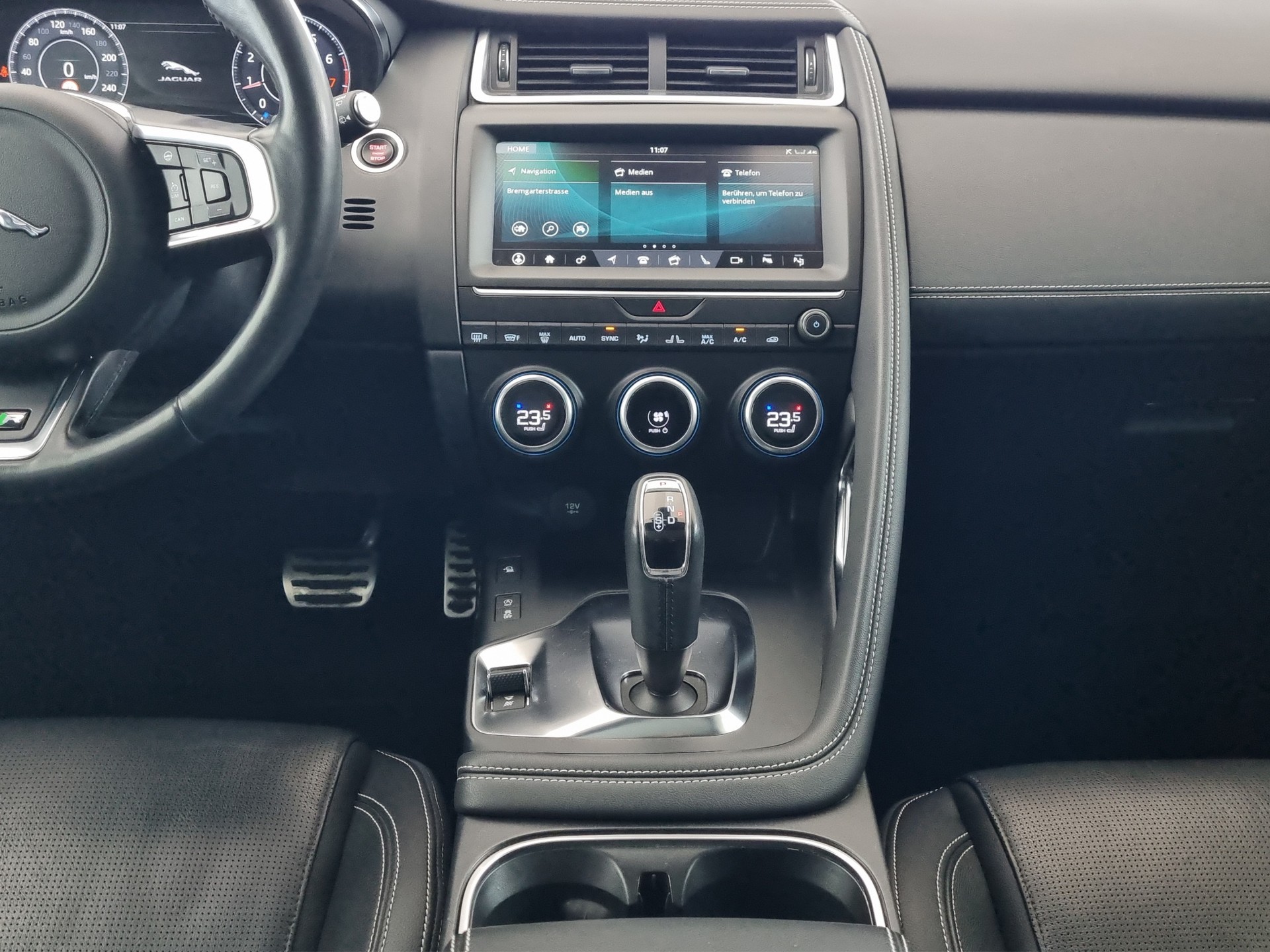 JAGUAR E-Pace 2.0 T 250 AWD-image-9