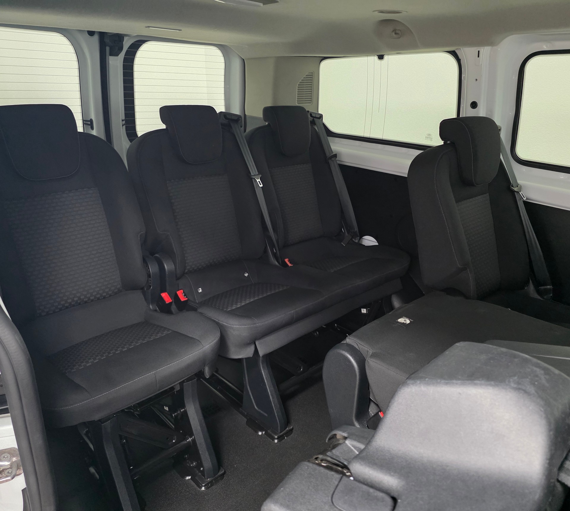 FORD Transit Custom 320 L1H1 Trend A-image-13